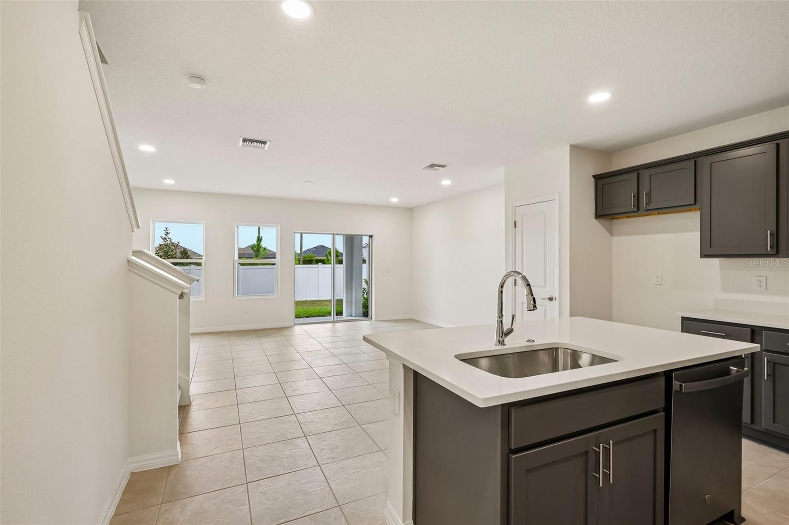 TWIN OAKS - Residential