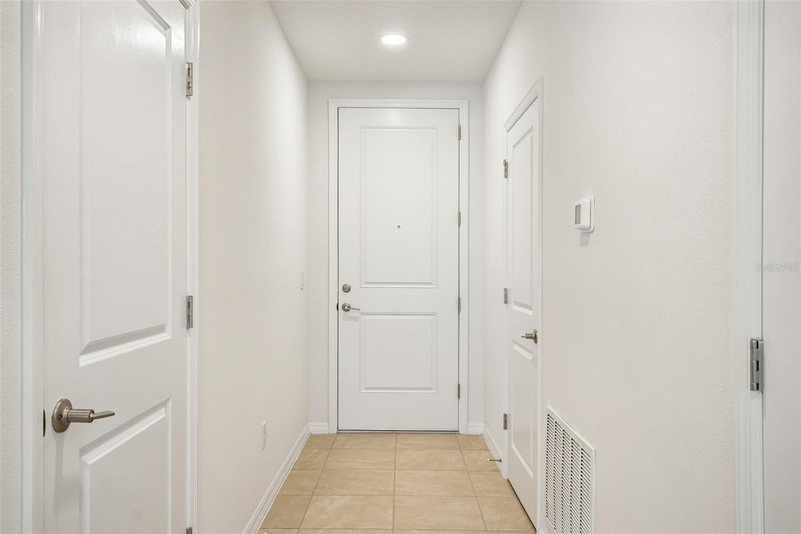 TWIN OAKS - Residential