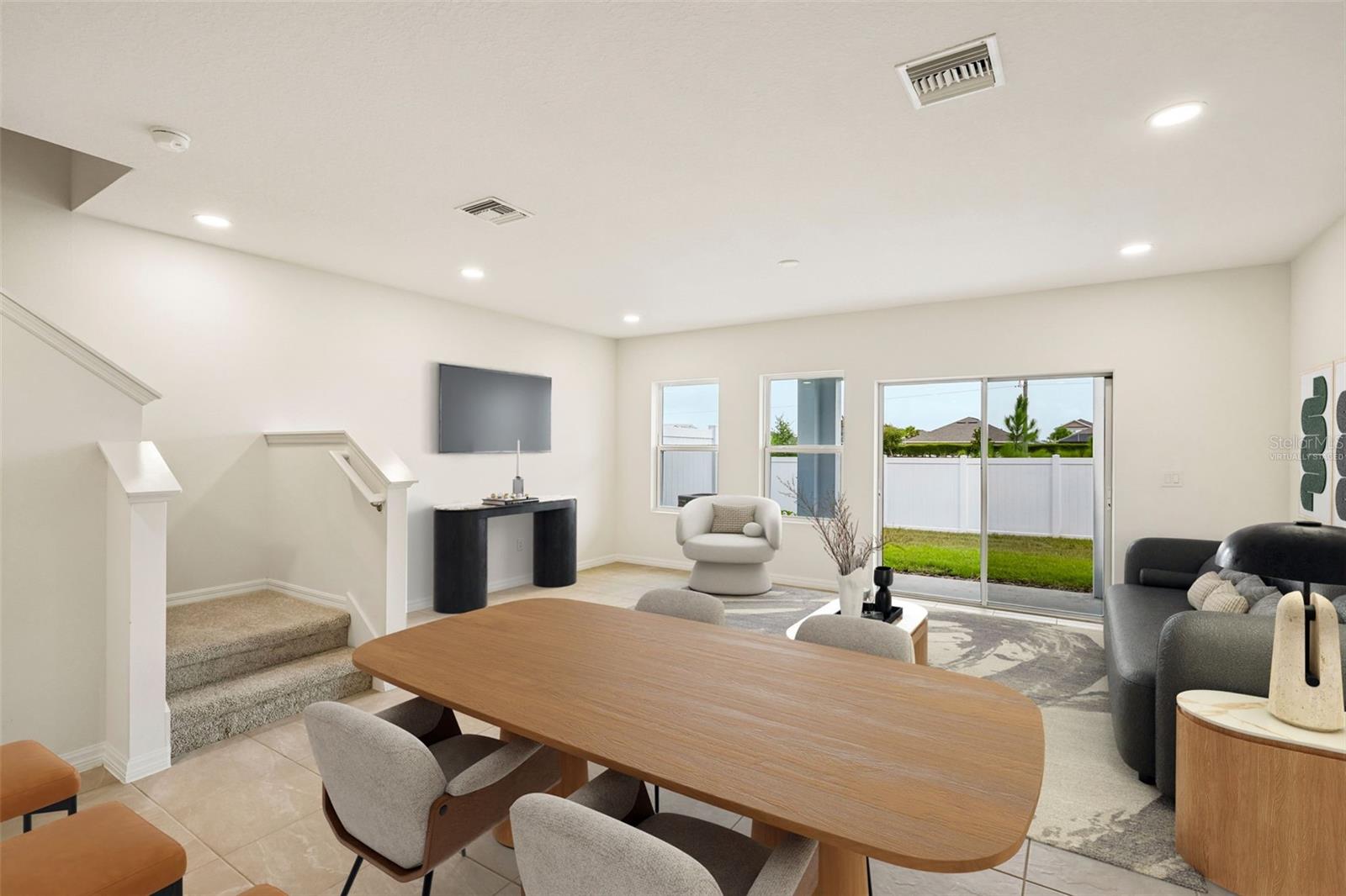 TWIN OAKS - Residential