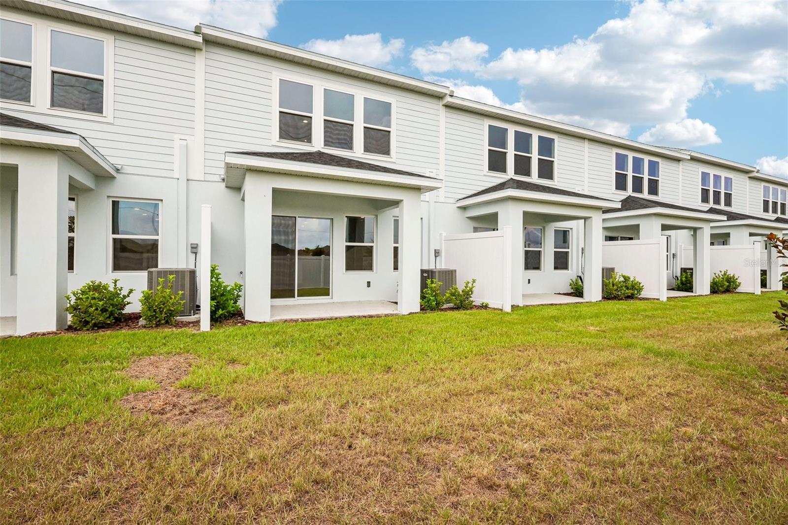 TWIN OAKS - Residential