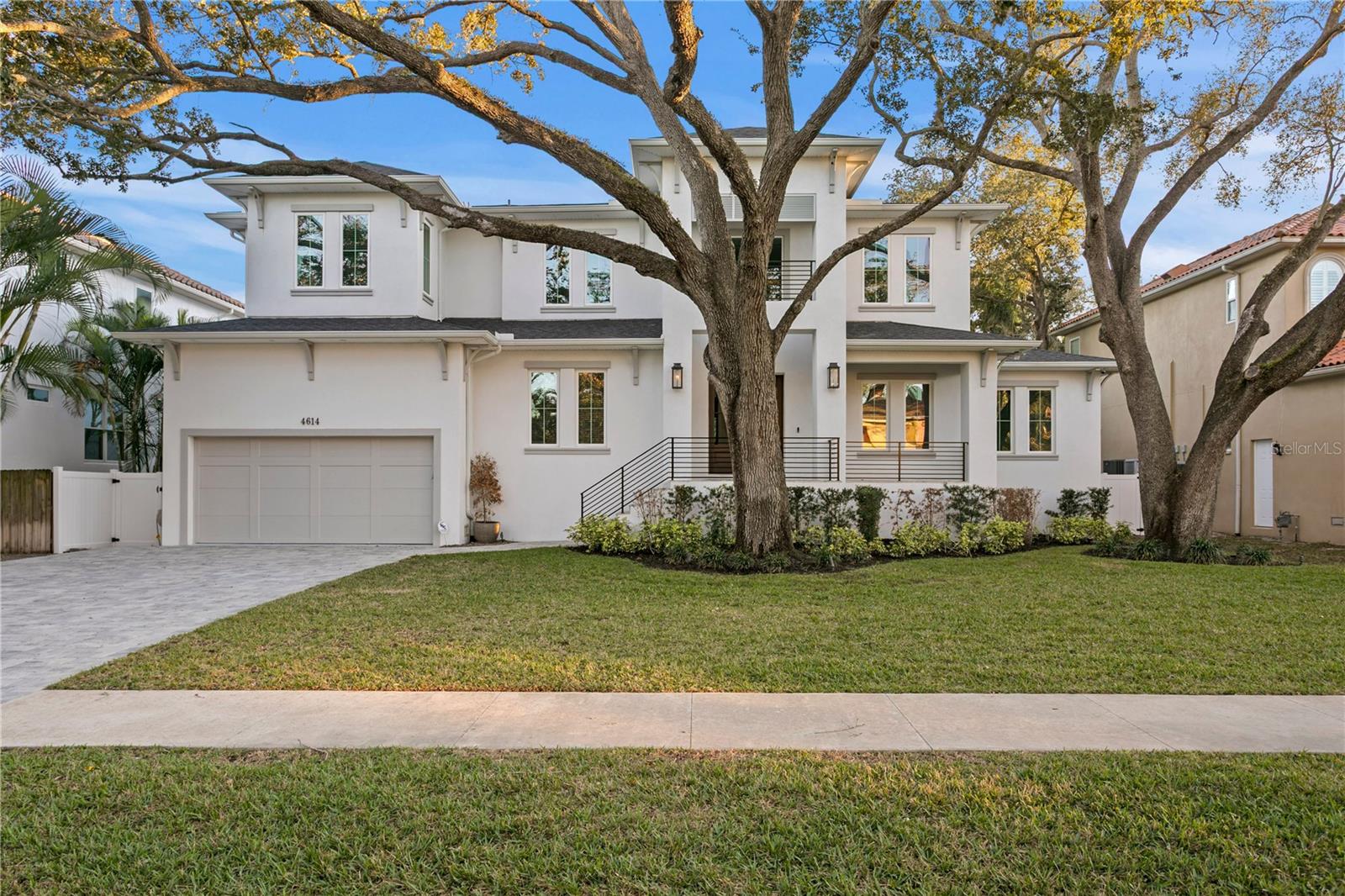 SUNSET PARK - Residential