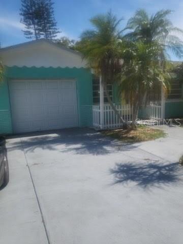 EDGEWATER ESTATES - Residential