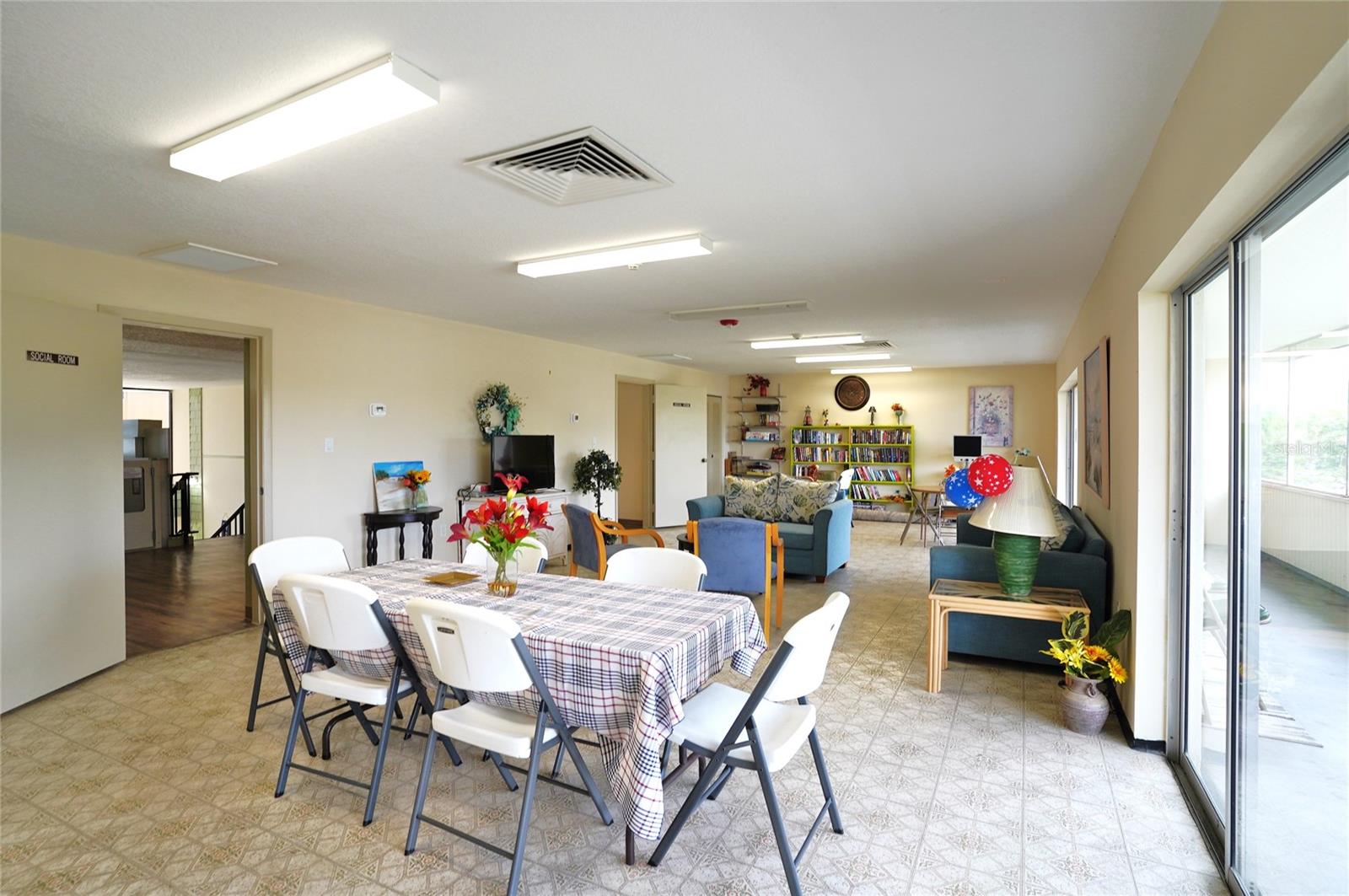OXFORD HOUSE - Residential