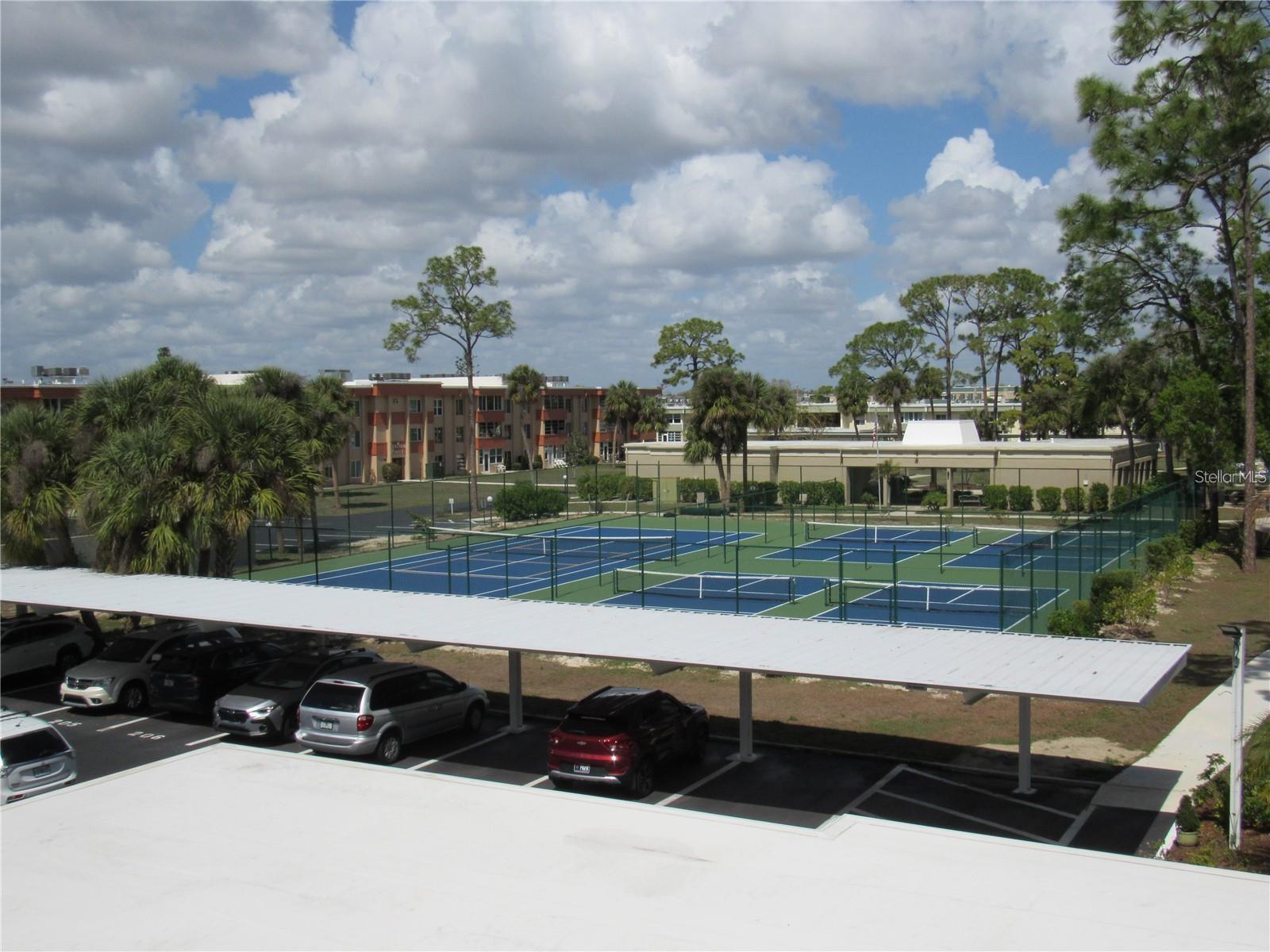 OXFORD HOUSE - Residential