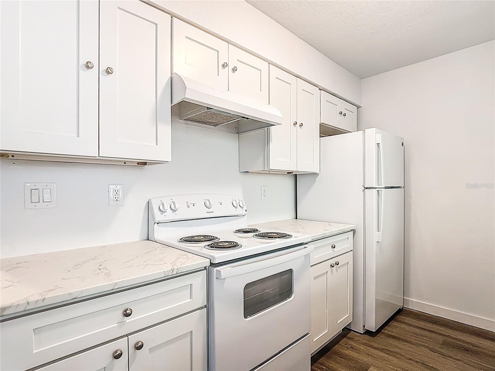 VILLAS AT SOMERSET THE - Residential Lease