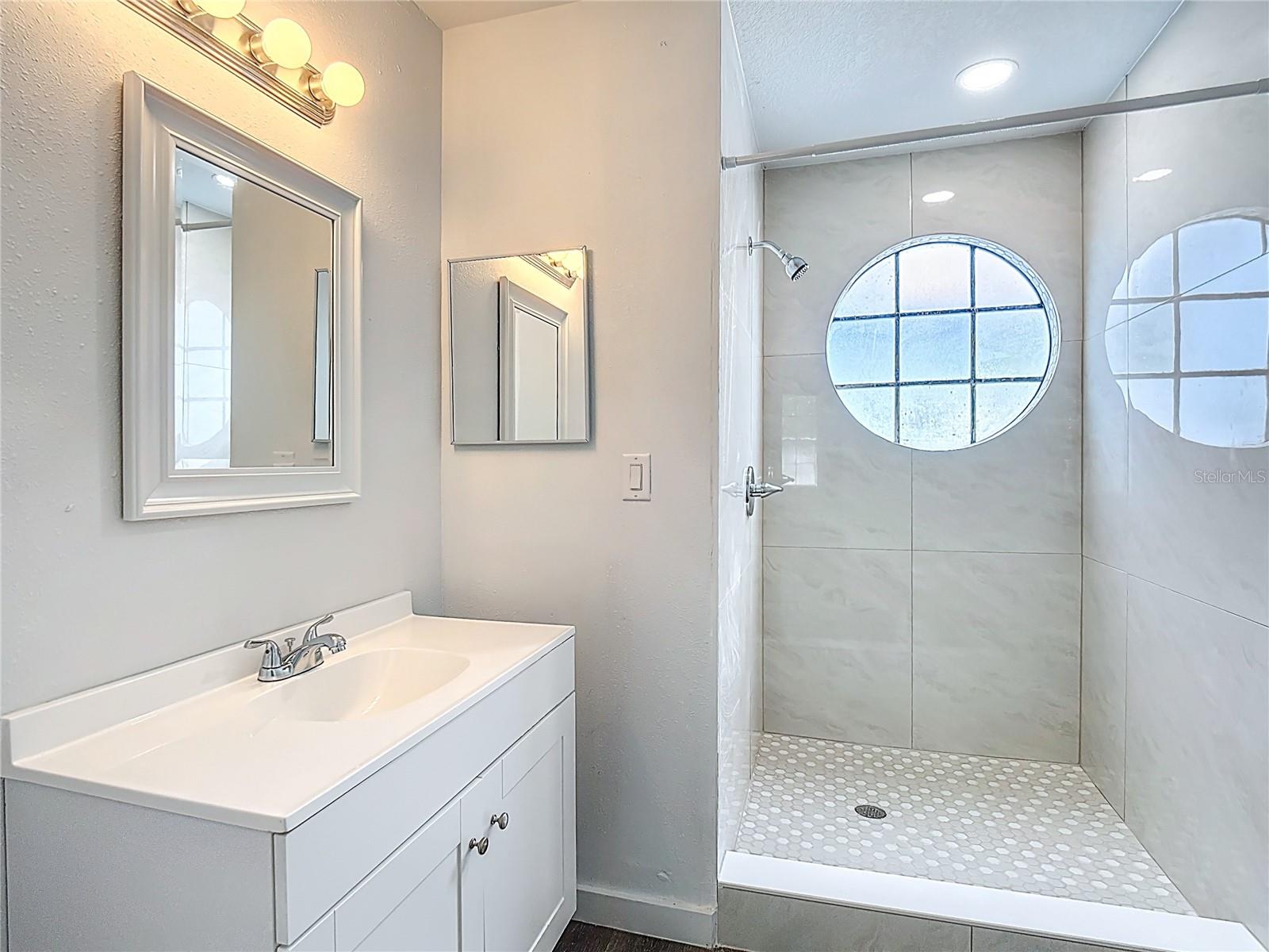 VILLAS AT SOMERSET THE - Residential Lease