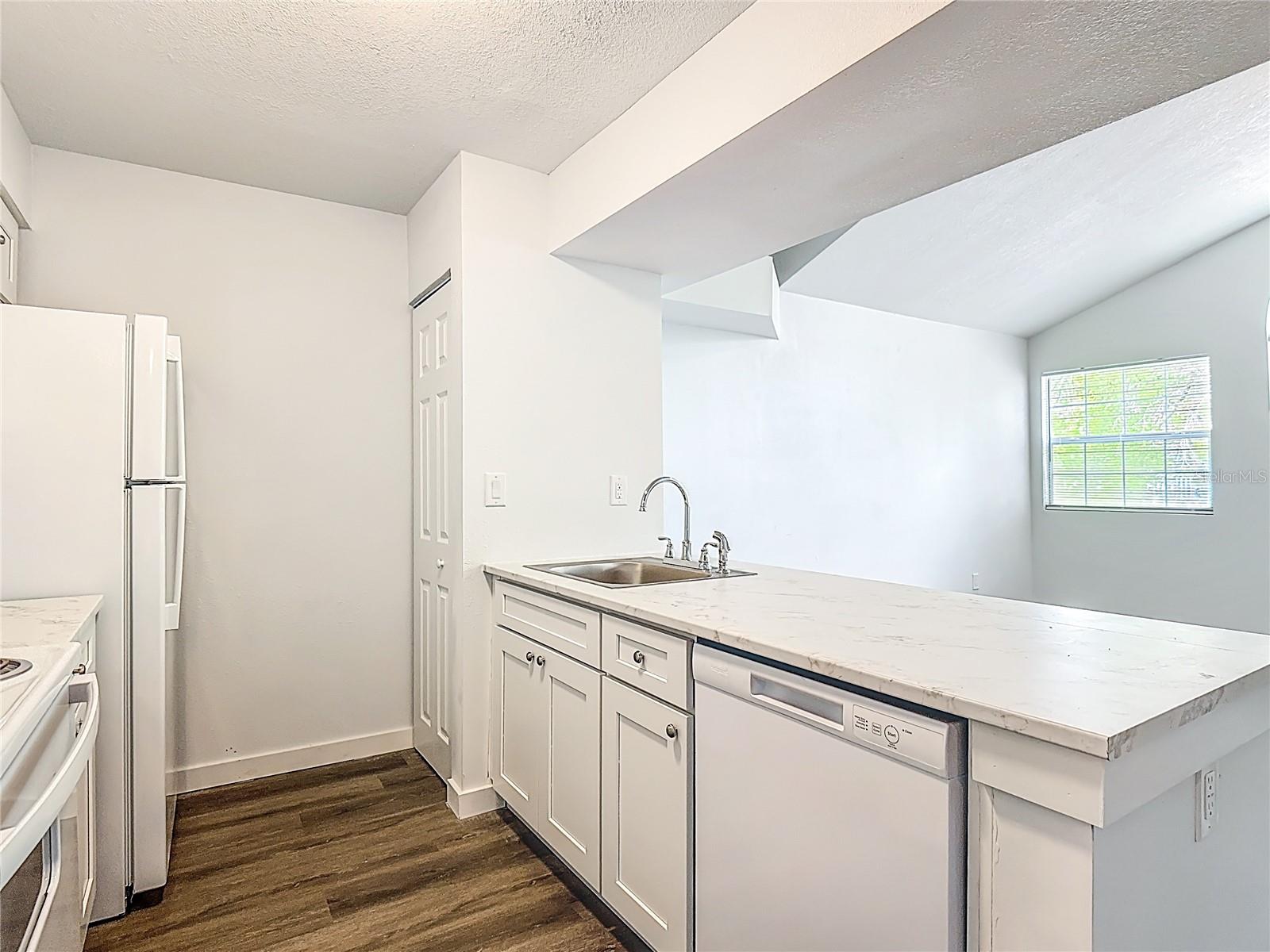 VILLAS AT SOMERSET THE - Residential Lease