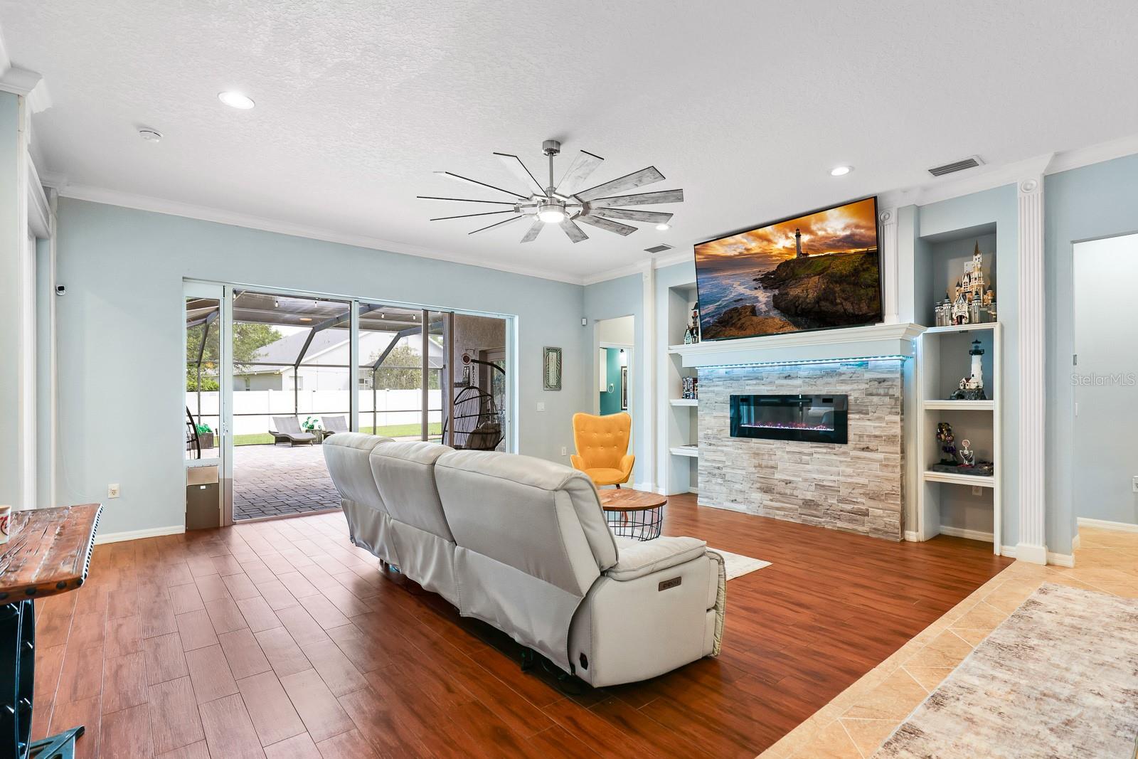 CREEKSIDE SUB - Residential