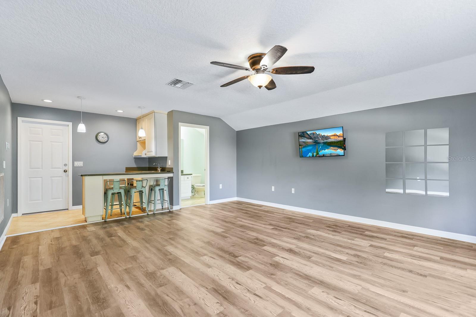 CREEKSIDE SUB - Residential