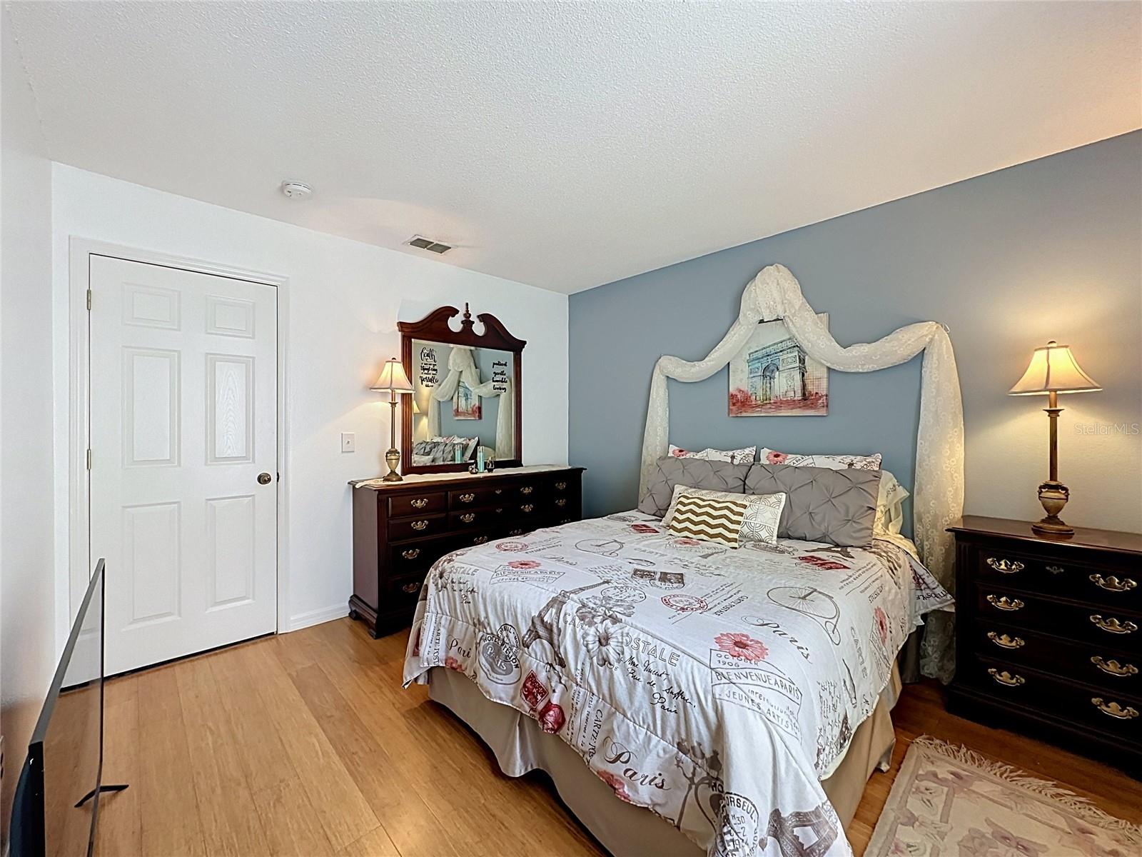 HAMPTON ESTATES - Residential