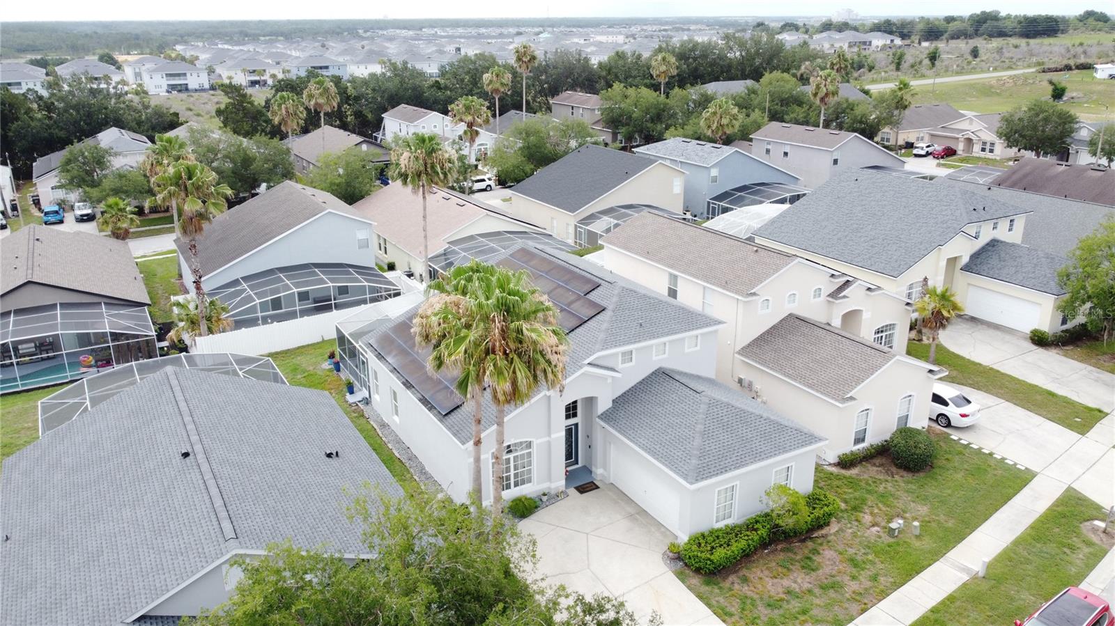 HAMPTON ESTATES - Residential