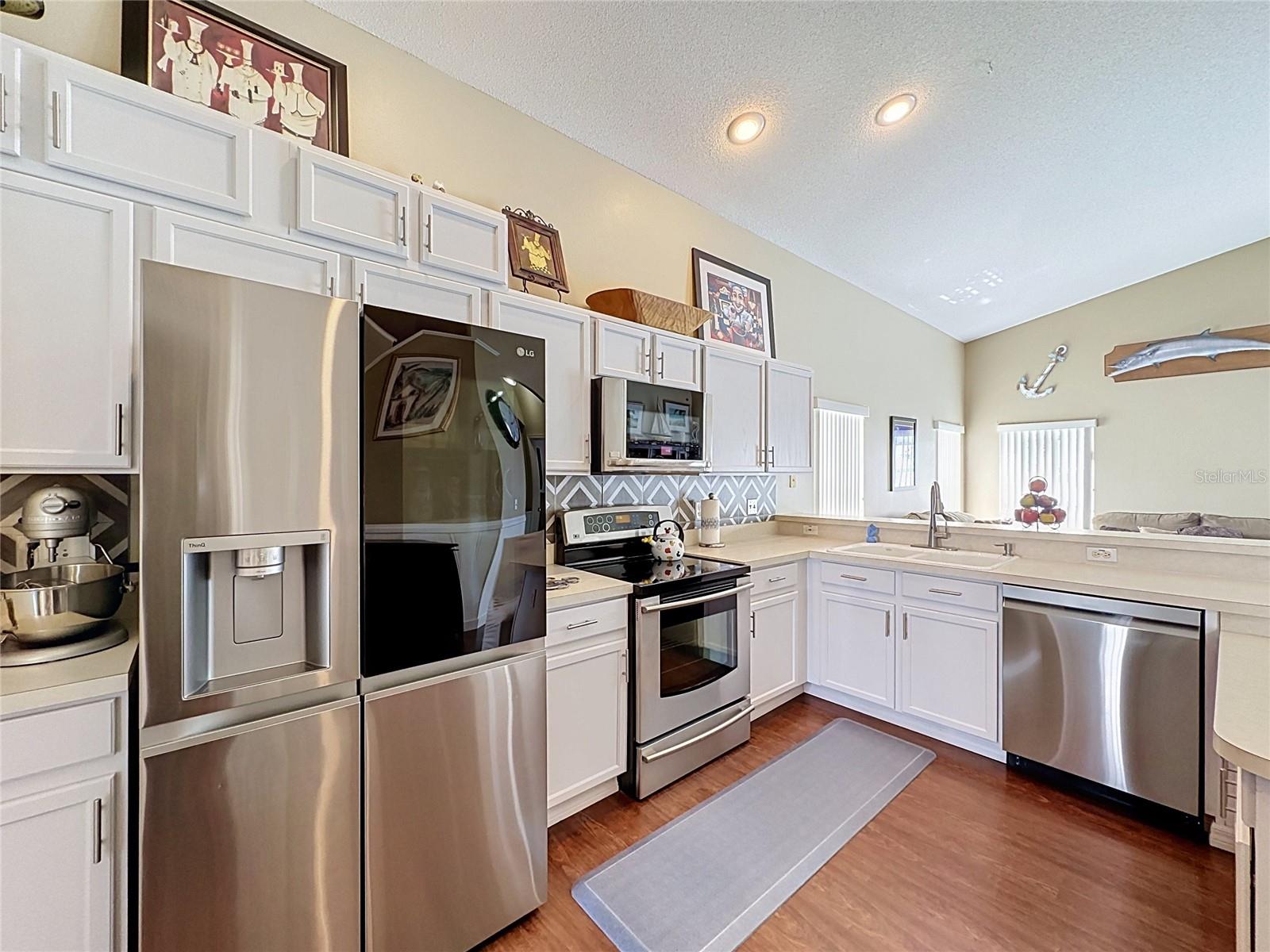 HAMPTON ESTATES - Residential