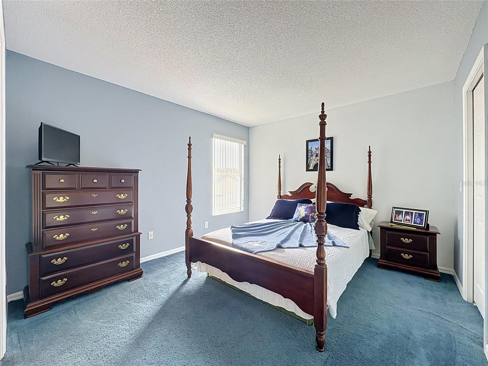 HAMPTON ESTATES - Residential