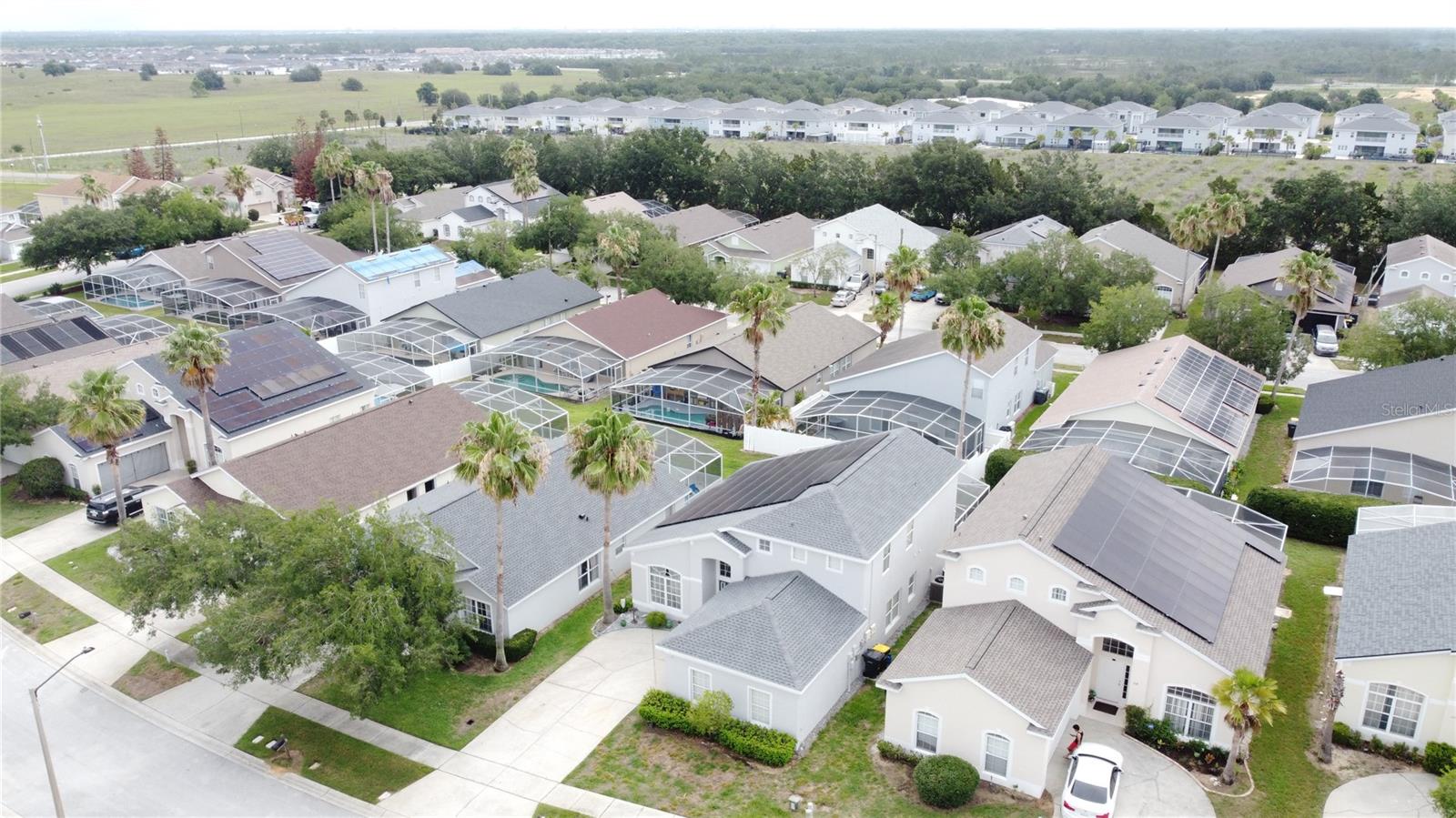 HAMPTON ESTATES - Residential