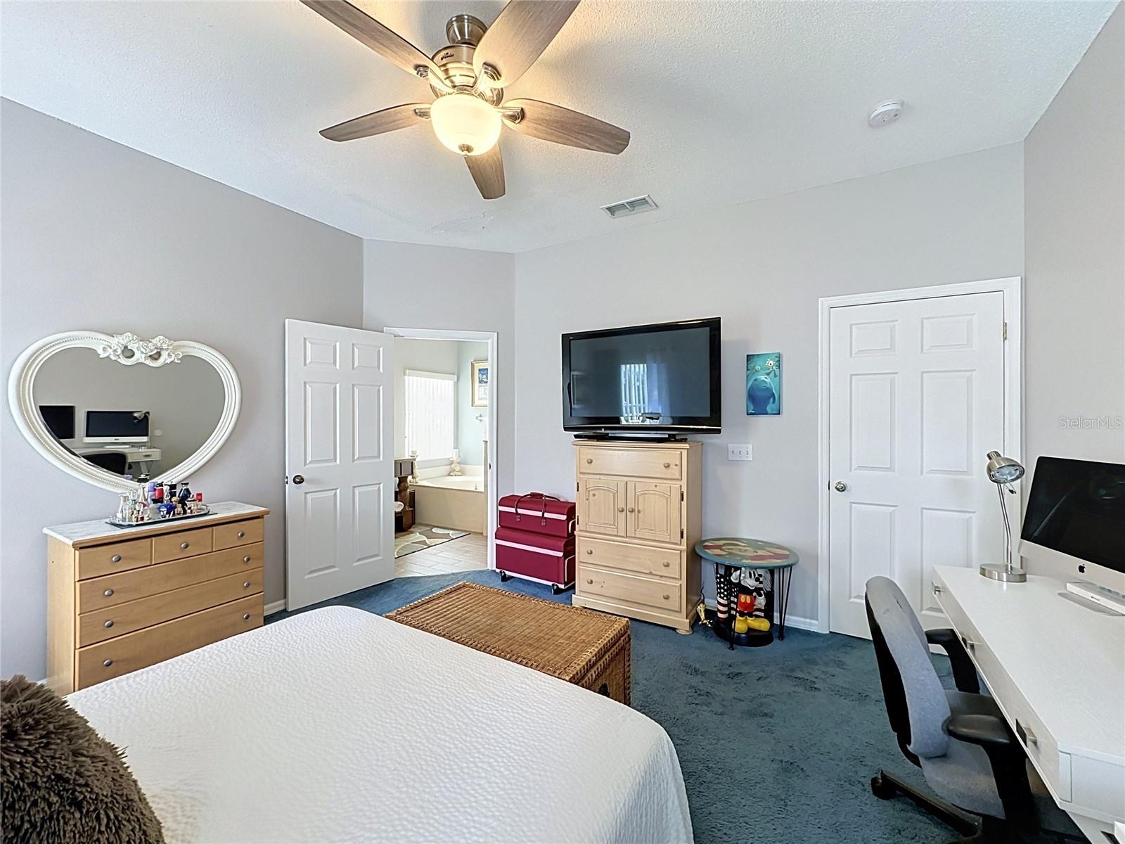 HAMPTON ESTATES - Residential