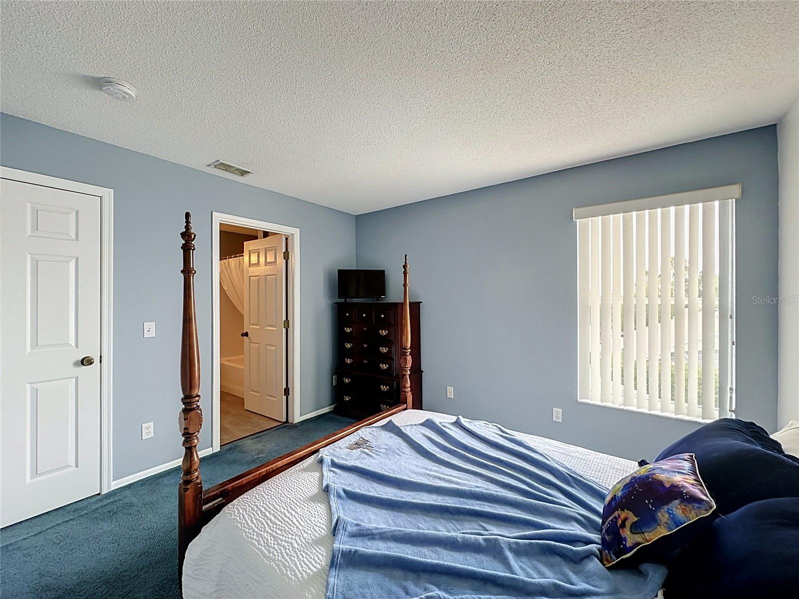 HAMPTON ESTATES - Residential