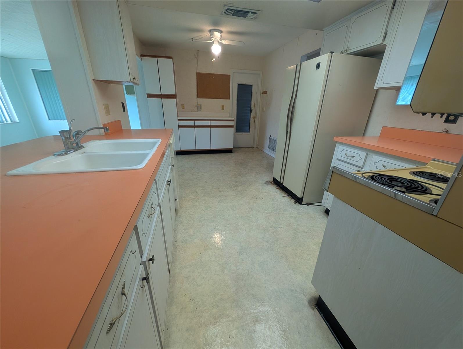 MAINLANDS OF TAMARAC BY THE GULF UNIT 1-B CONDO - Residential