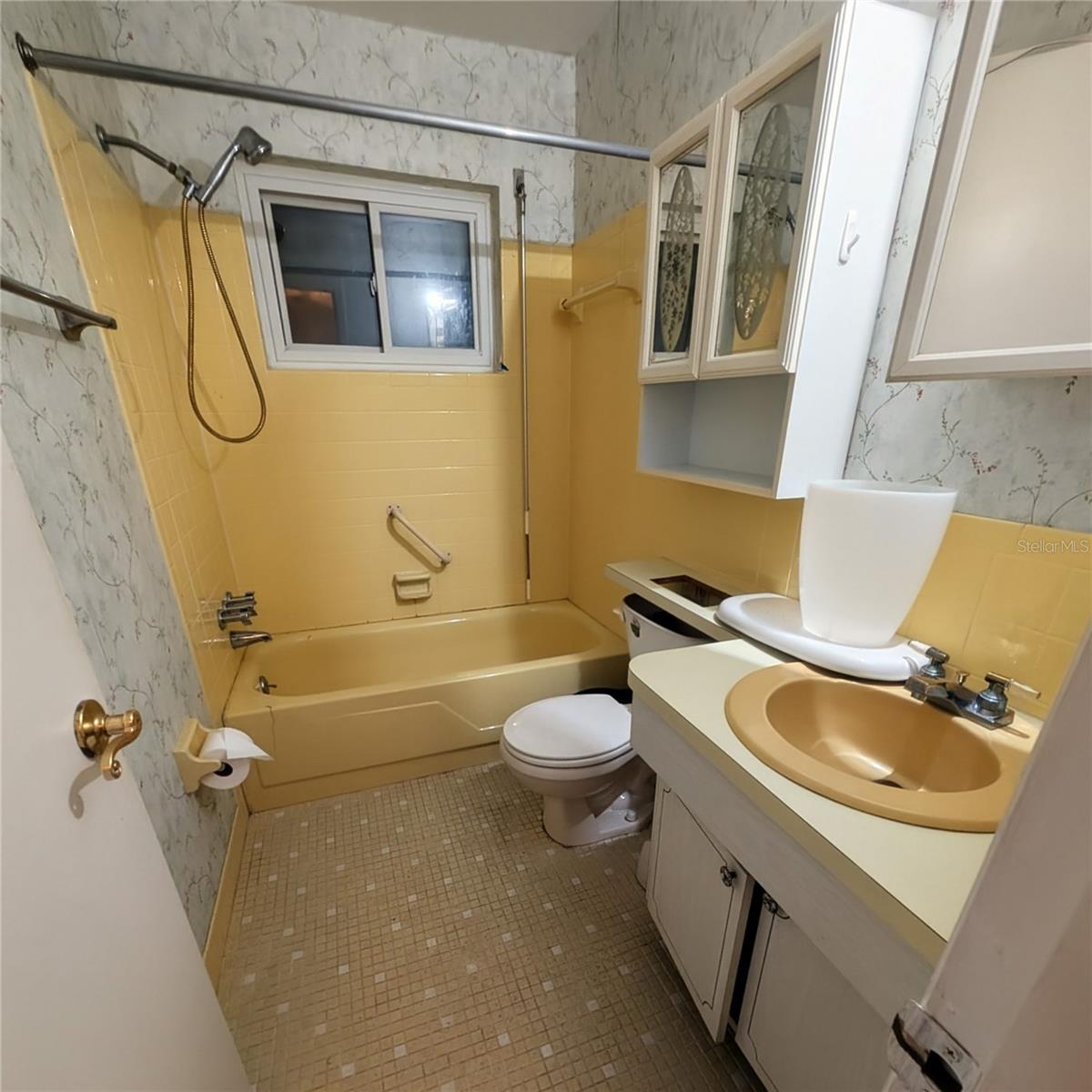 MAINLANDS OF TAMARAC BY THE GULF UNIT 1-B CONDO - Residential