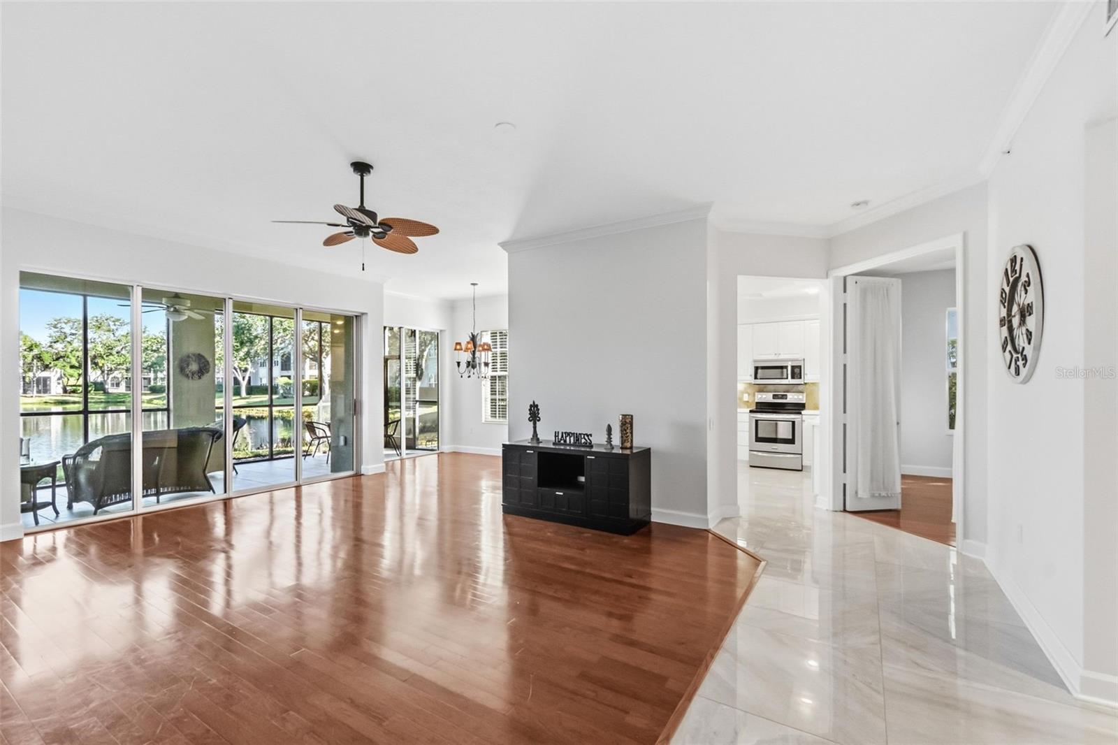 BOTANICA - Residential