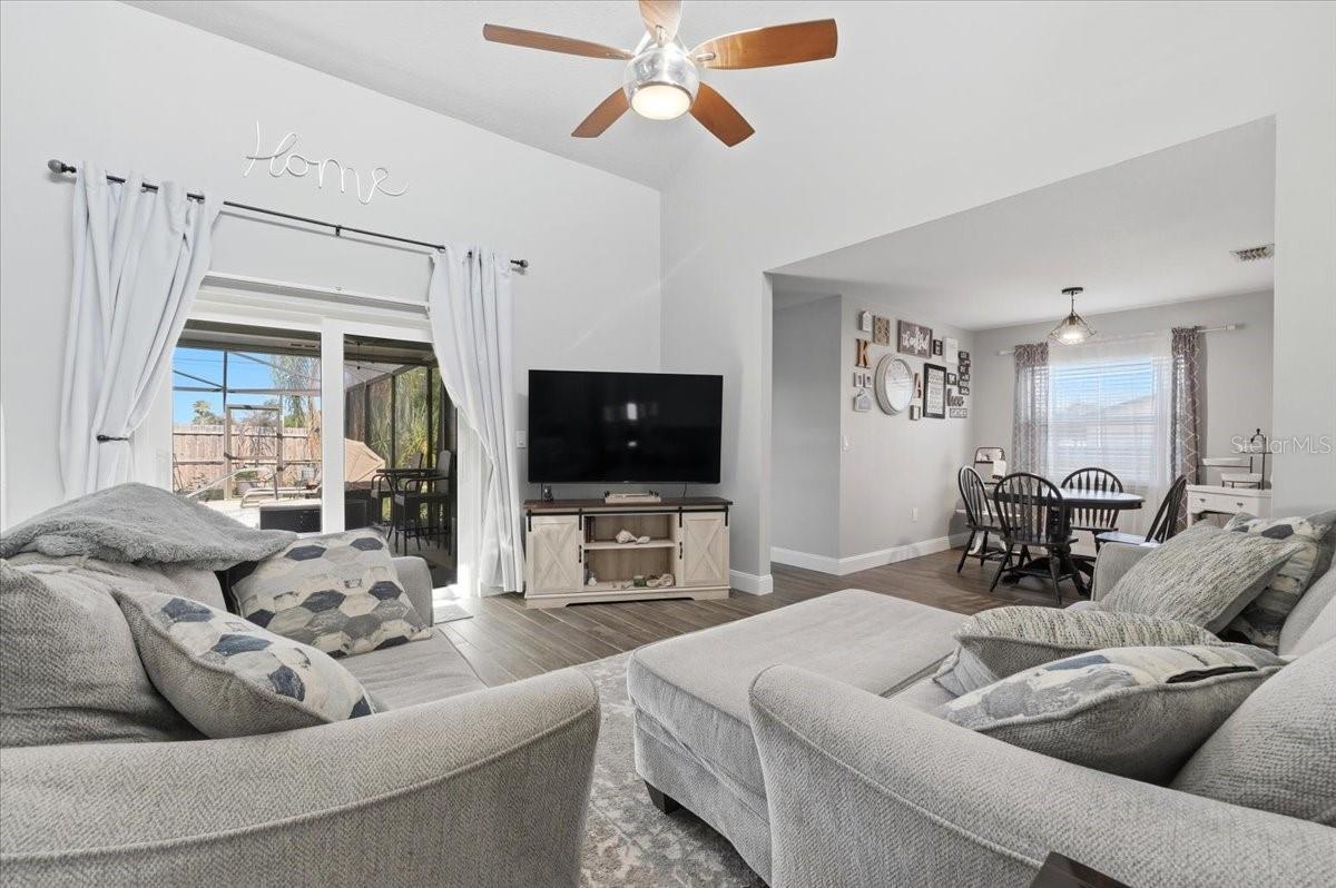 LAKE GIBSON HILLS PH 03 - Residential