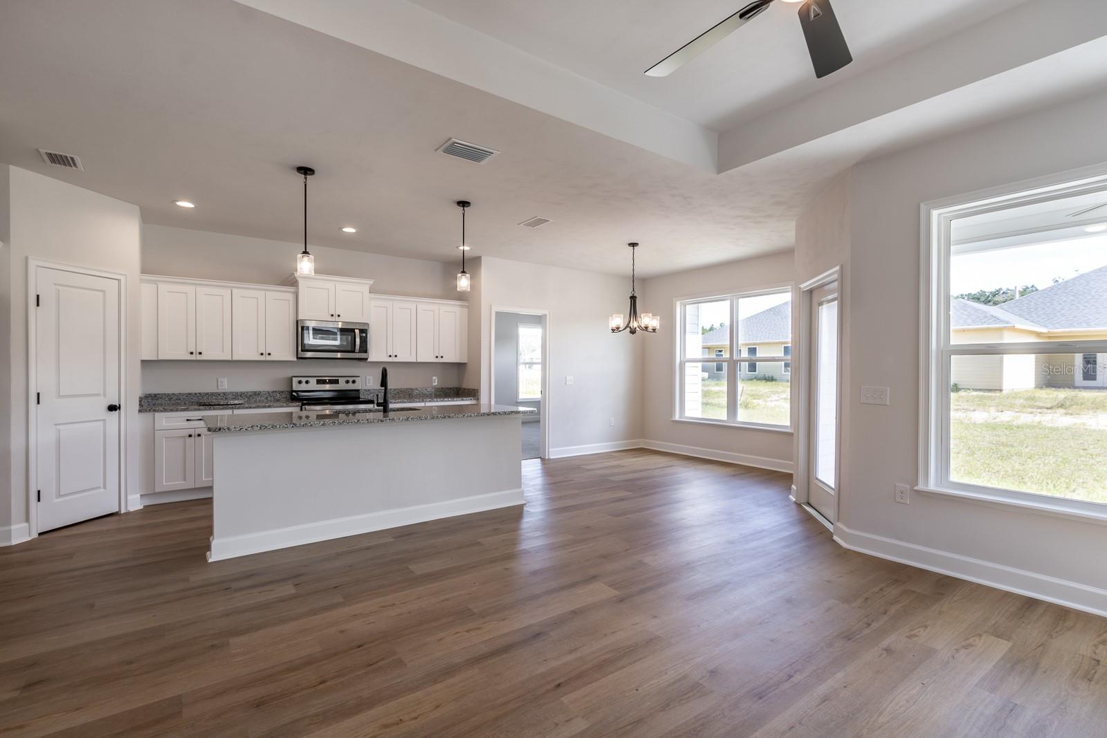 SAVANNAH STATION - Residential