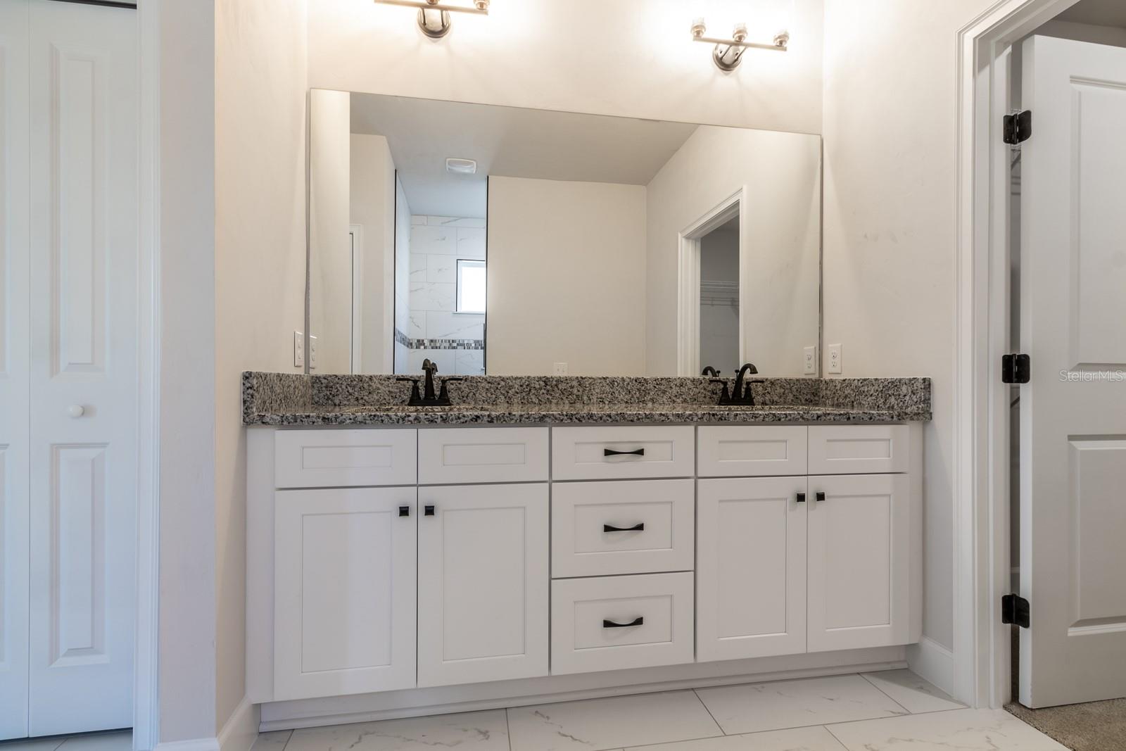 SAVANNAH STATION - Residential