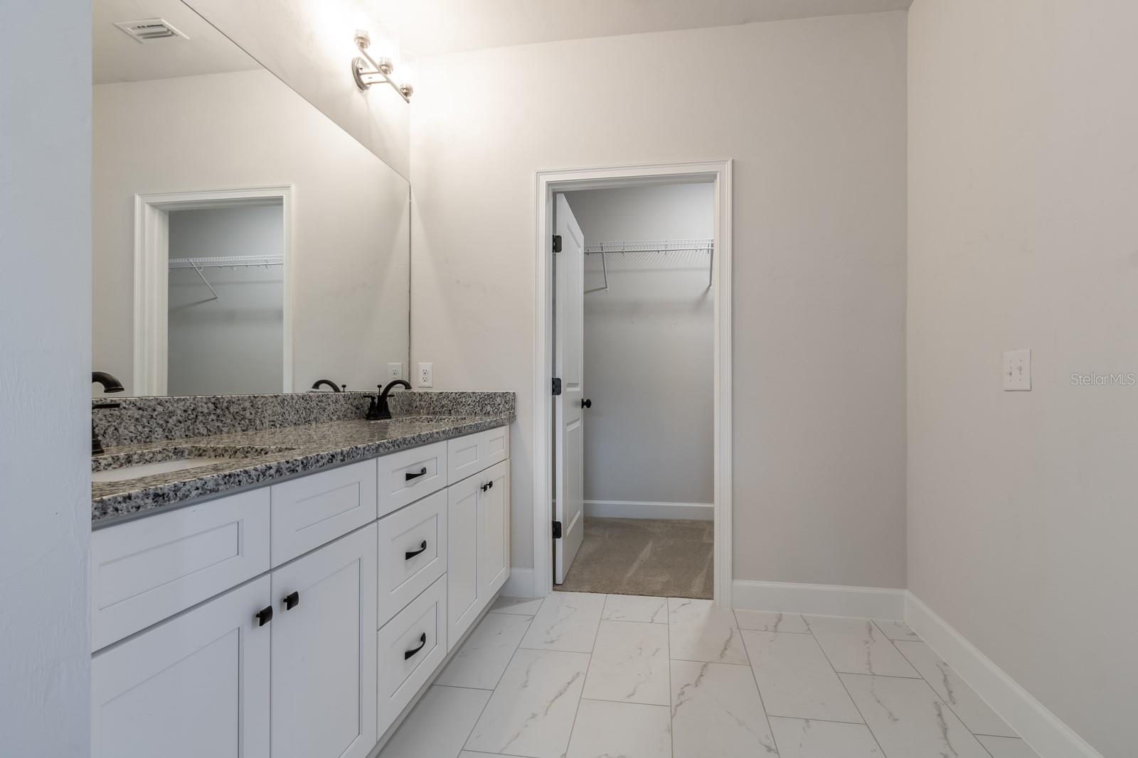 SAVANNAH STATION - Residential