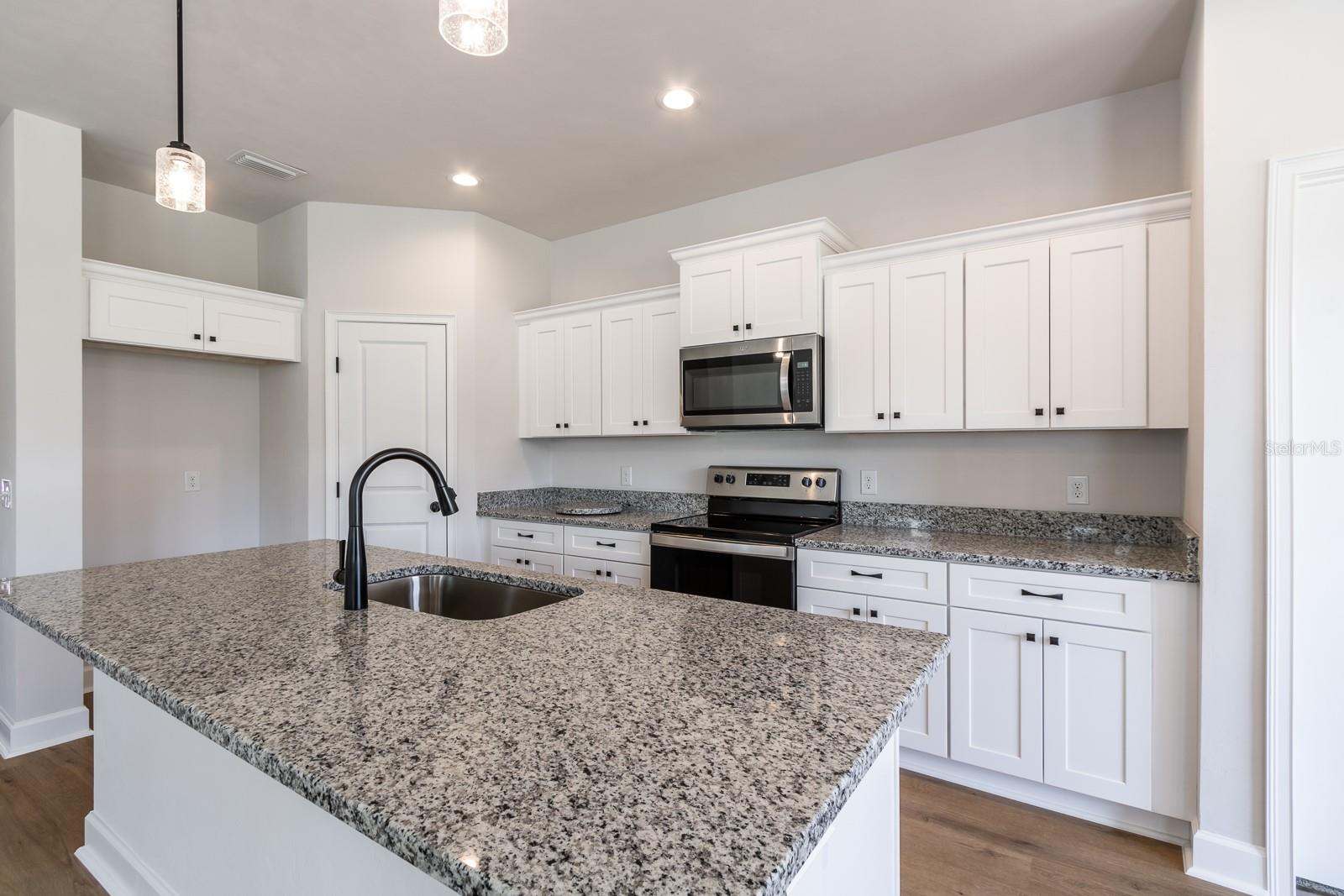 SAVANNAH STATION - Residential