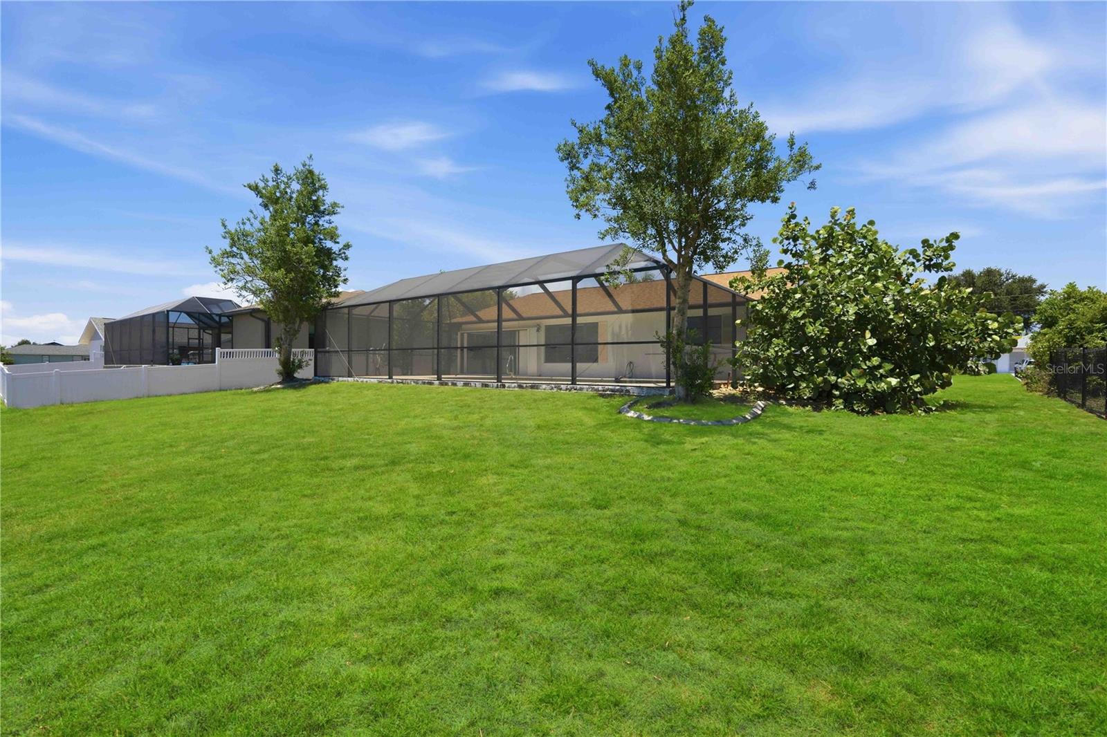 ROTONDA WEST PEBBLE BEACH - Residential