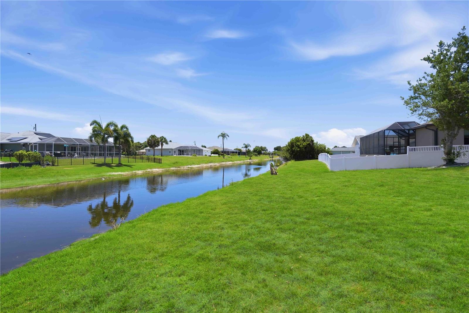 ROTONDA WEST PEBBLE BEACH - Residential