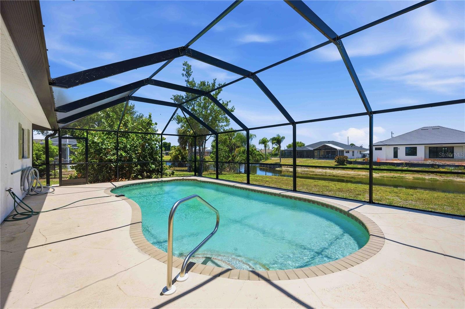 ROTONDA WEST PEBBLE BEACH - Residential