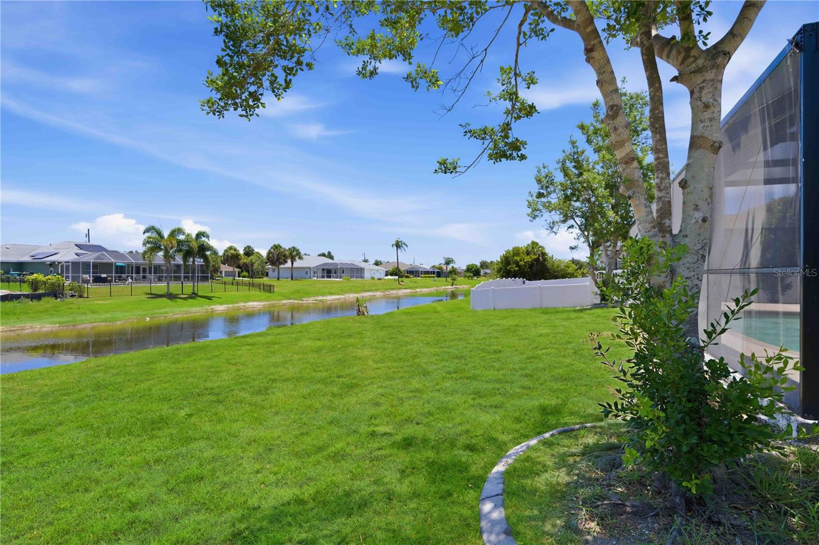 ROTONDA WEST PEBBLE BEACH - Residential