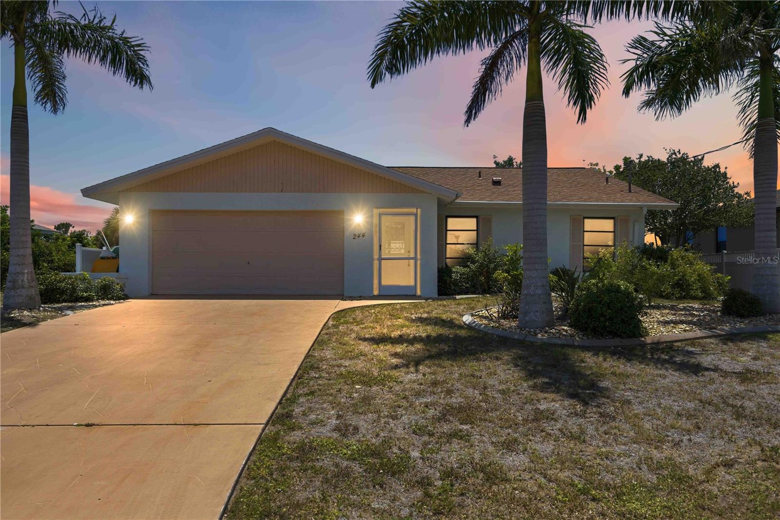 ROTONDA WEST PEBBLE BEACH - Residential