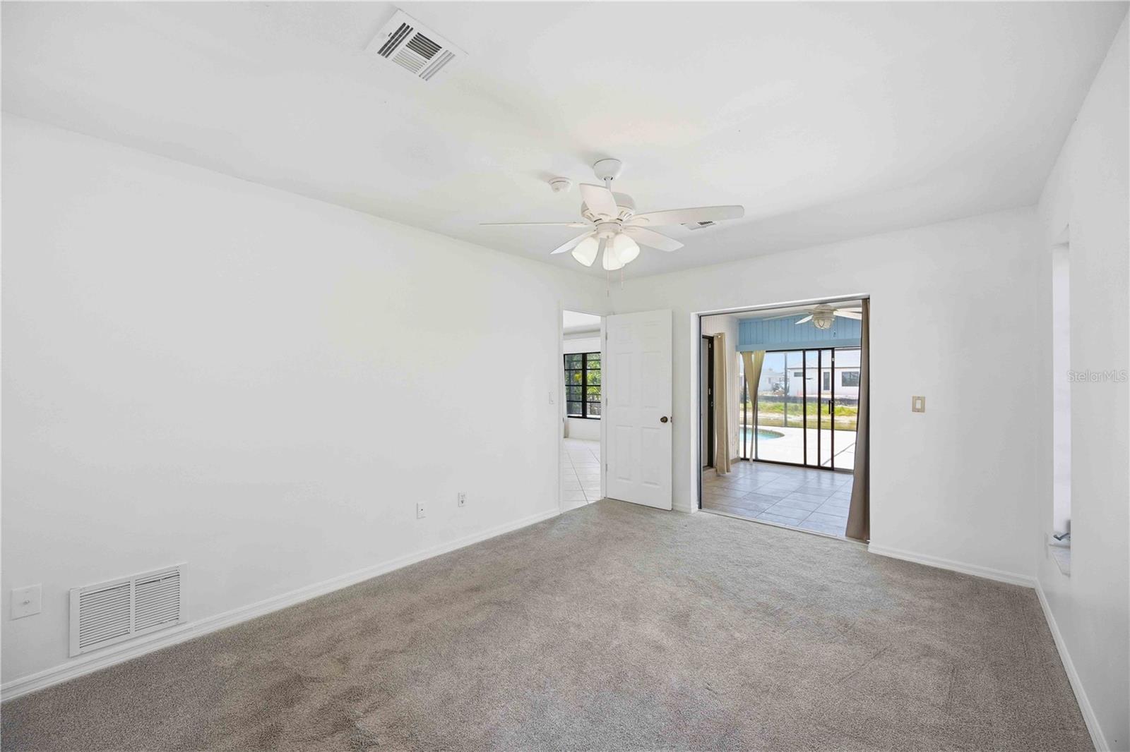 ROTONDA WEST PEBBLE BEACH - Residential