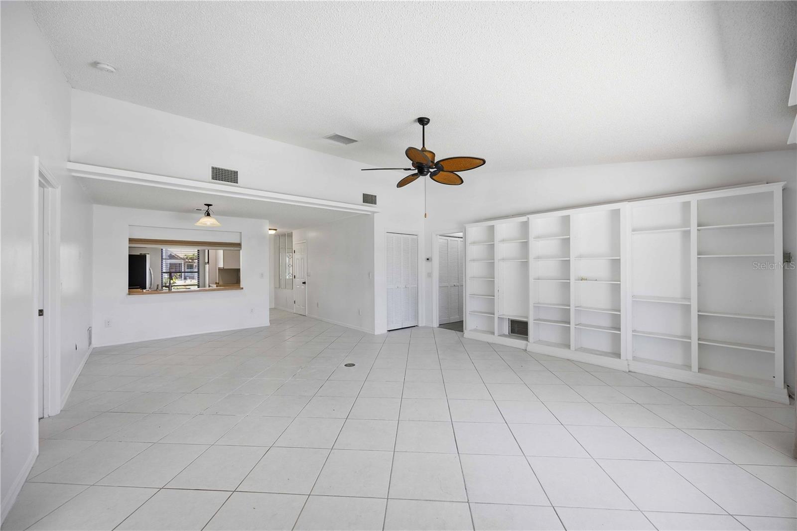 ROTONDA WEST PEBBLE BEACH - Residential