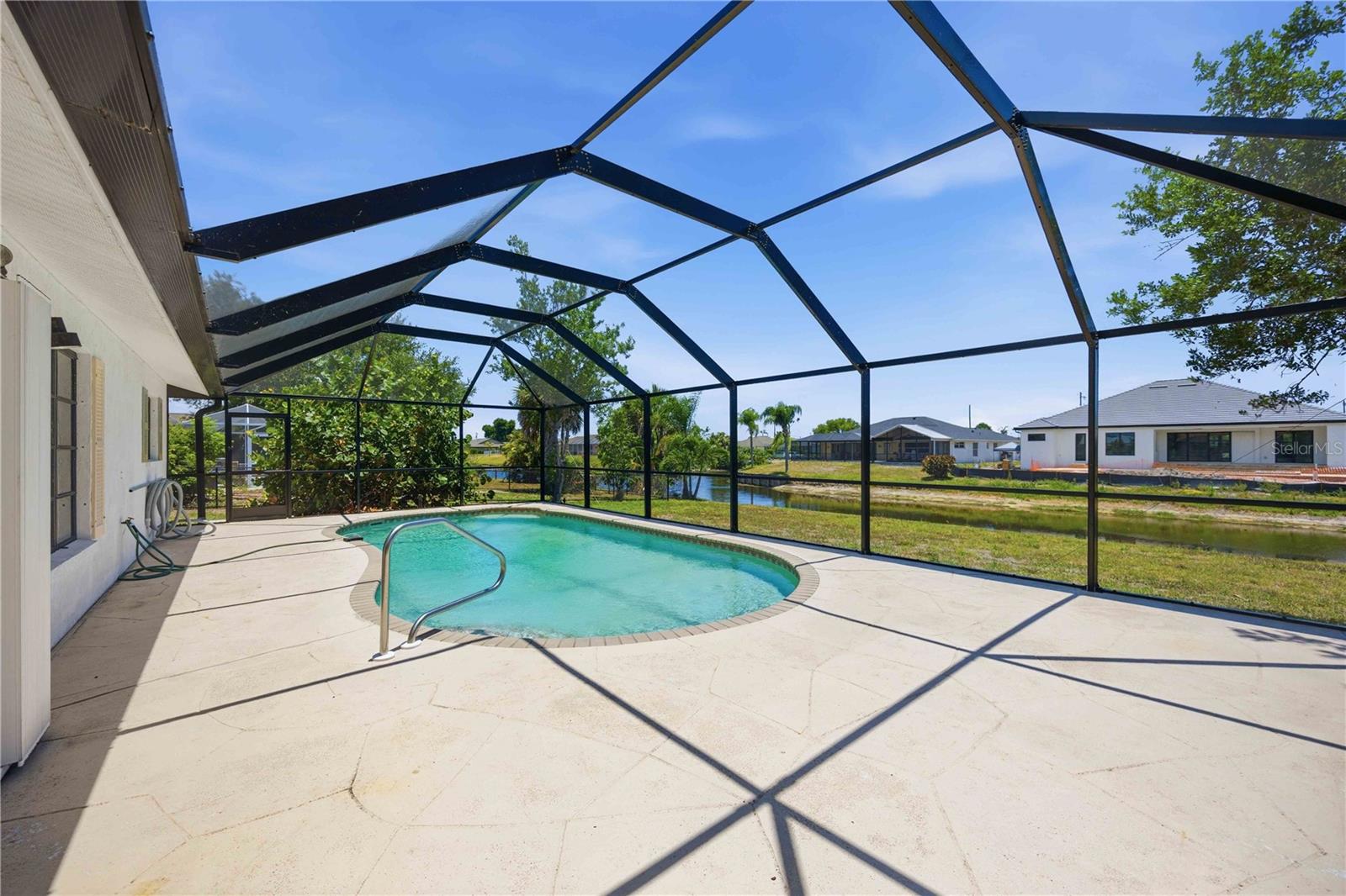 ROTONDA WEST PEBBLE BEACH - Residential