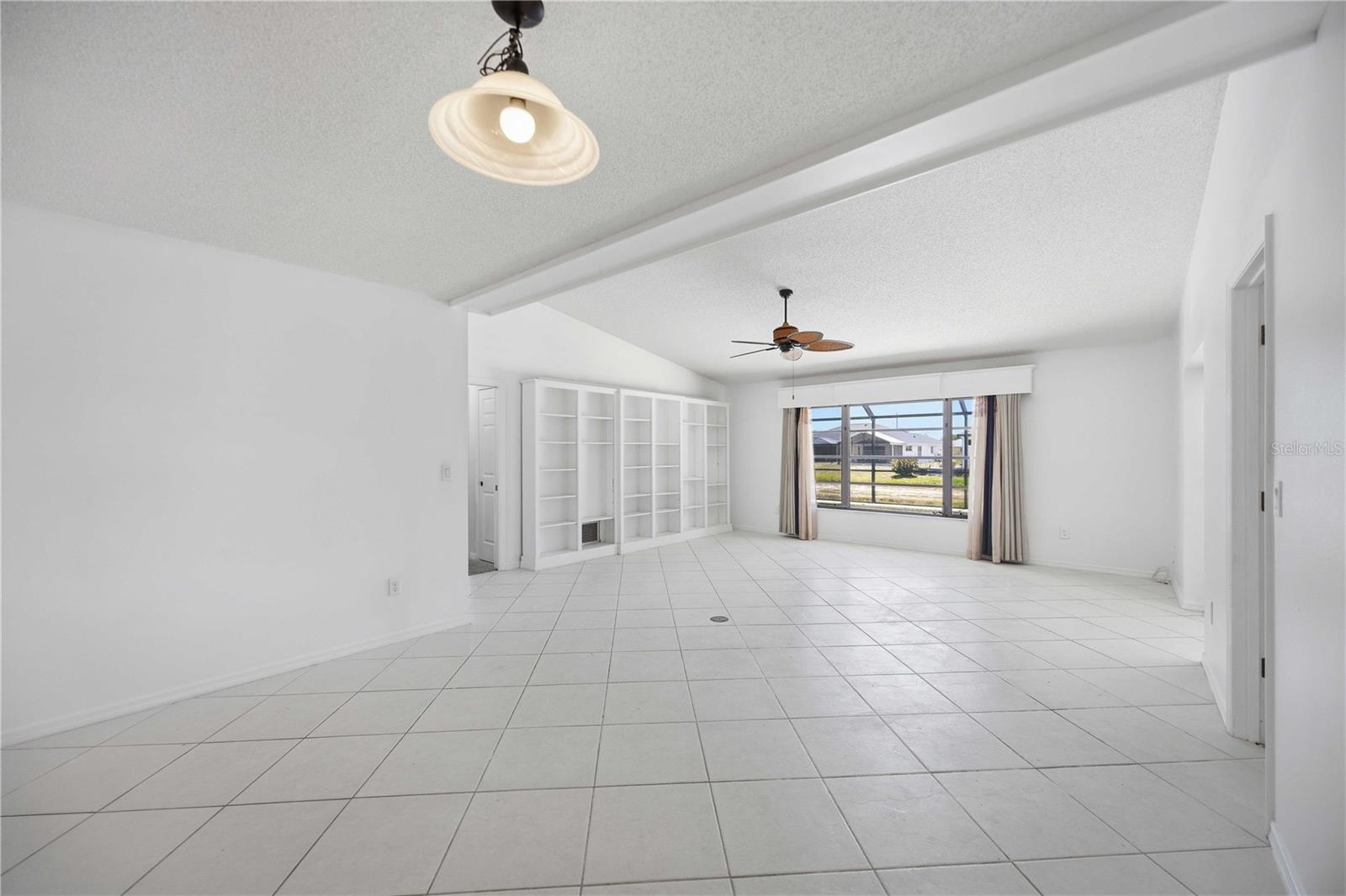 ROTONDA WEST PEBBLE BEACH - Residential