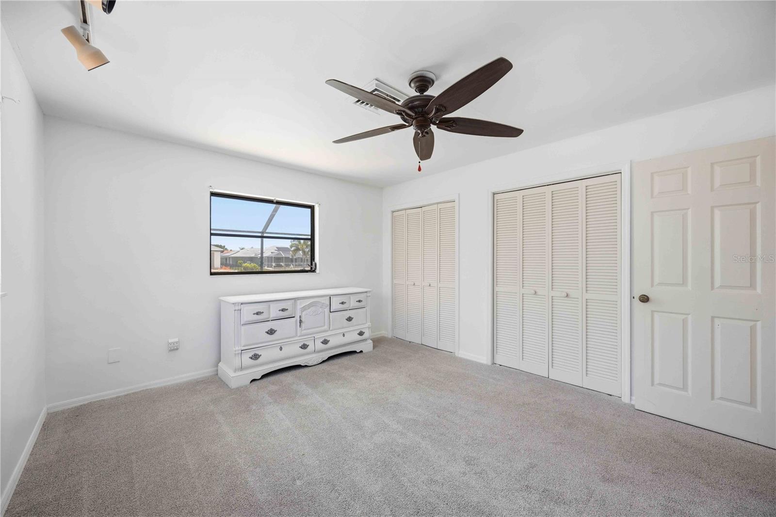 ROTONDA WEST PEBBLE BEACH - Residential