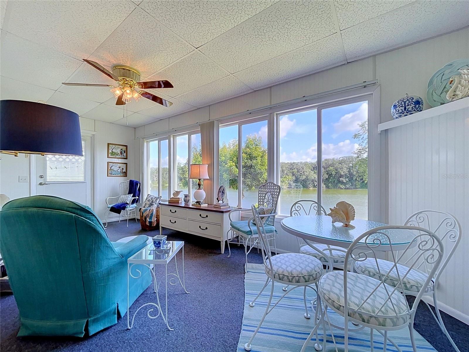 FLORAL LAKES - Residential
