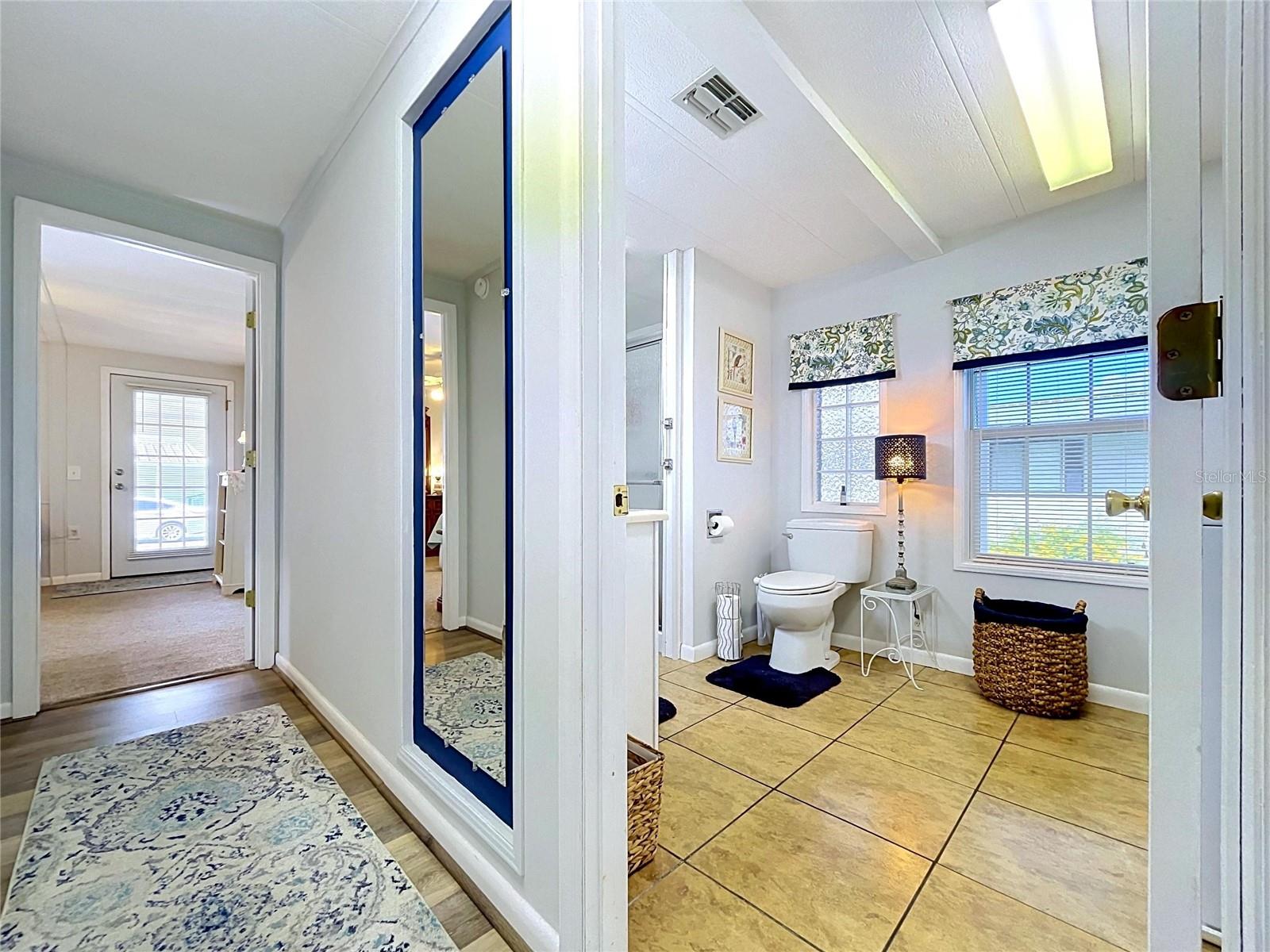 FLORAL LAKES - Residential