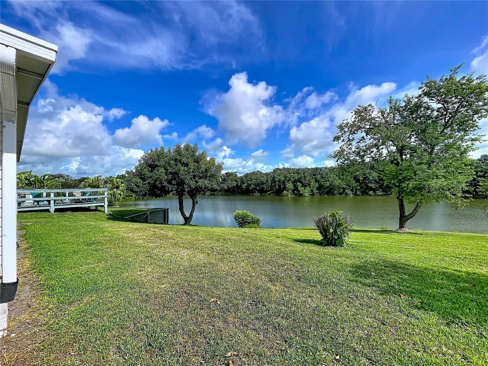 FLORAL LAKES - Residential
