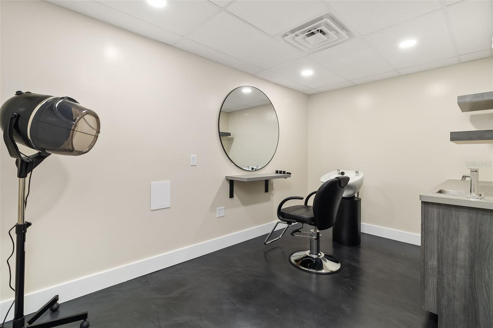 PUNTA GORDA PLAZA - Commercial Sale