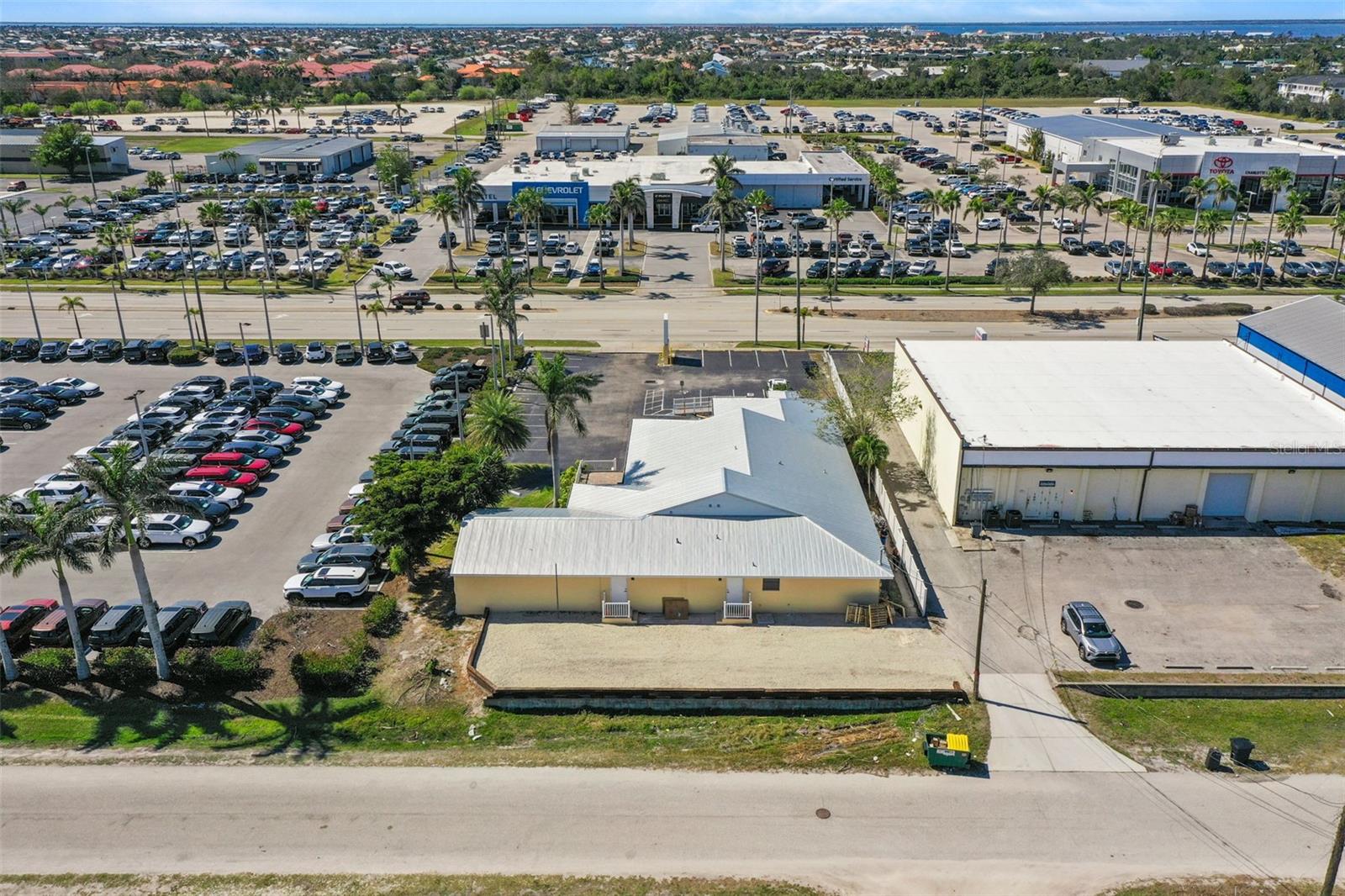 PUNTA GORDA PLAZA - Commercial Sale