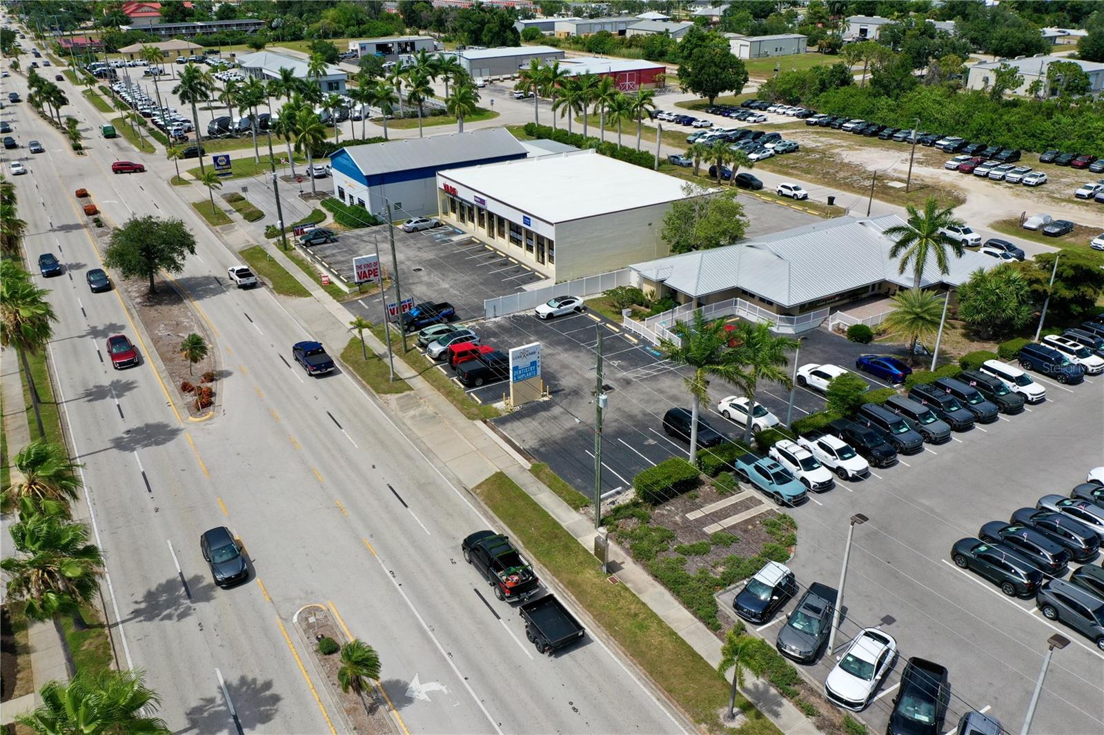 PUNTA GORDA PLAZA - Commercial Sale