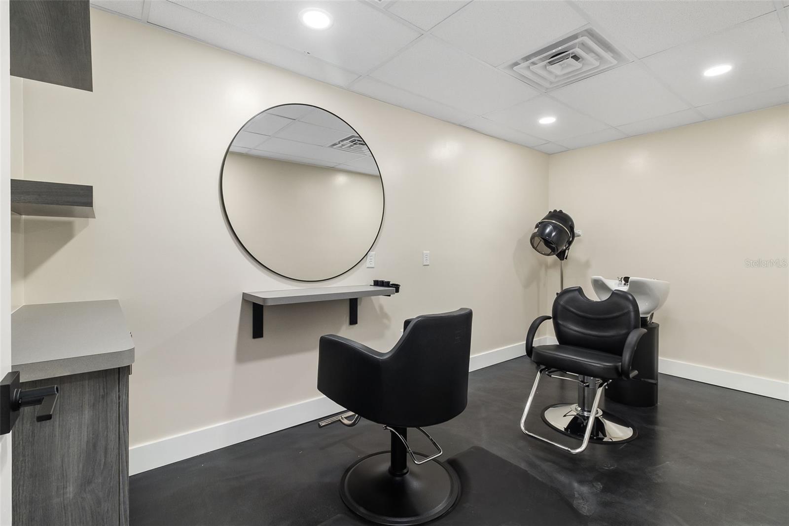 PUNTA GORDA PLAZA - Commercial Sale