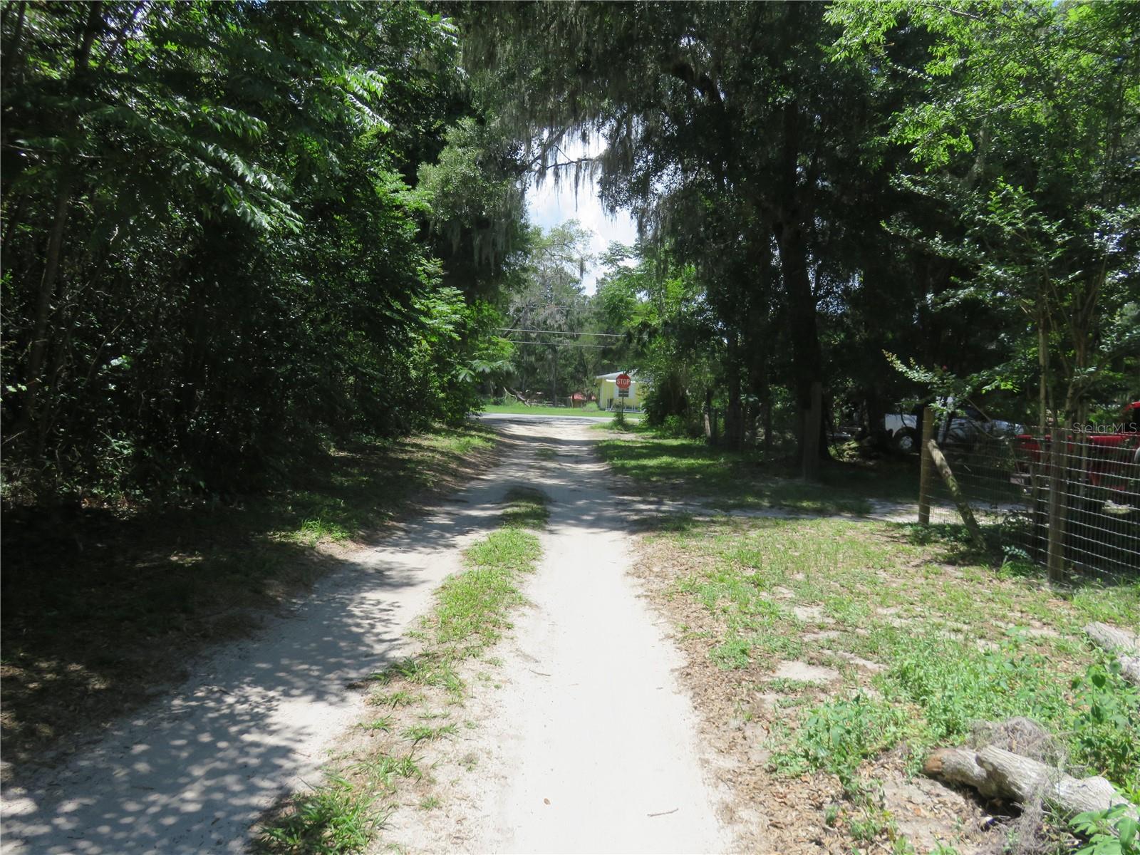 BELLEVIEW HEIGHTS ESTATES - Land