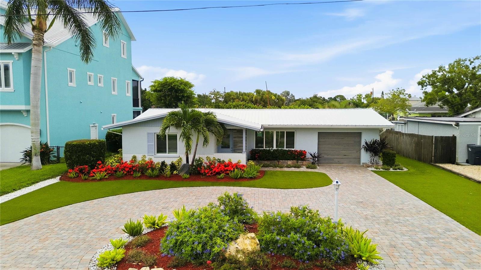 TROPICAL HARBOR SEC 2 - Residential