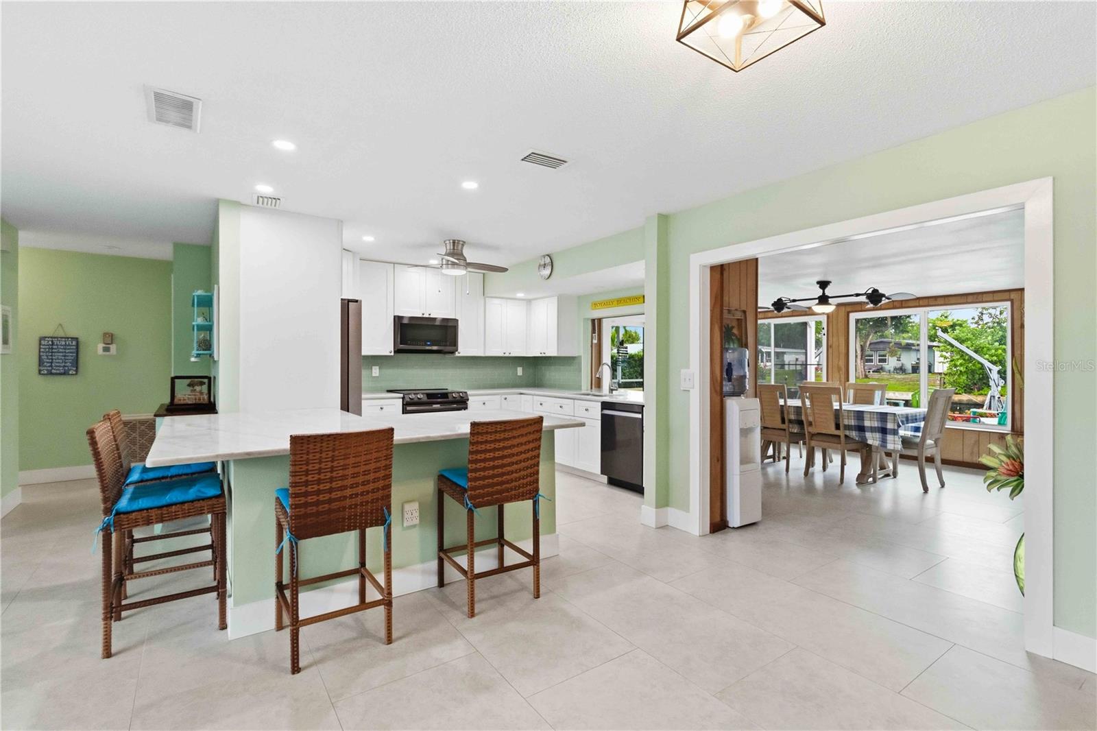 TROPICAL HARBOR SEC 2 - Residential