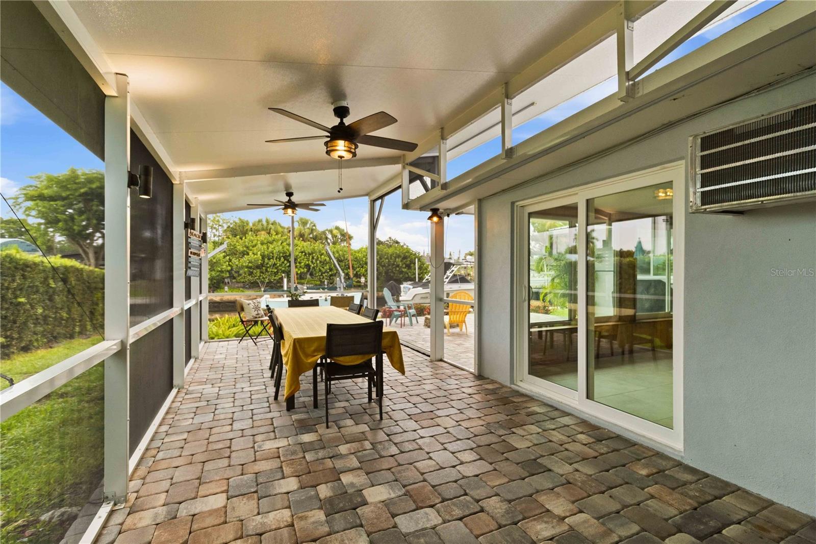 TROPICAL HARBOR SEC 2 - Residential