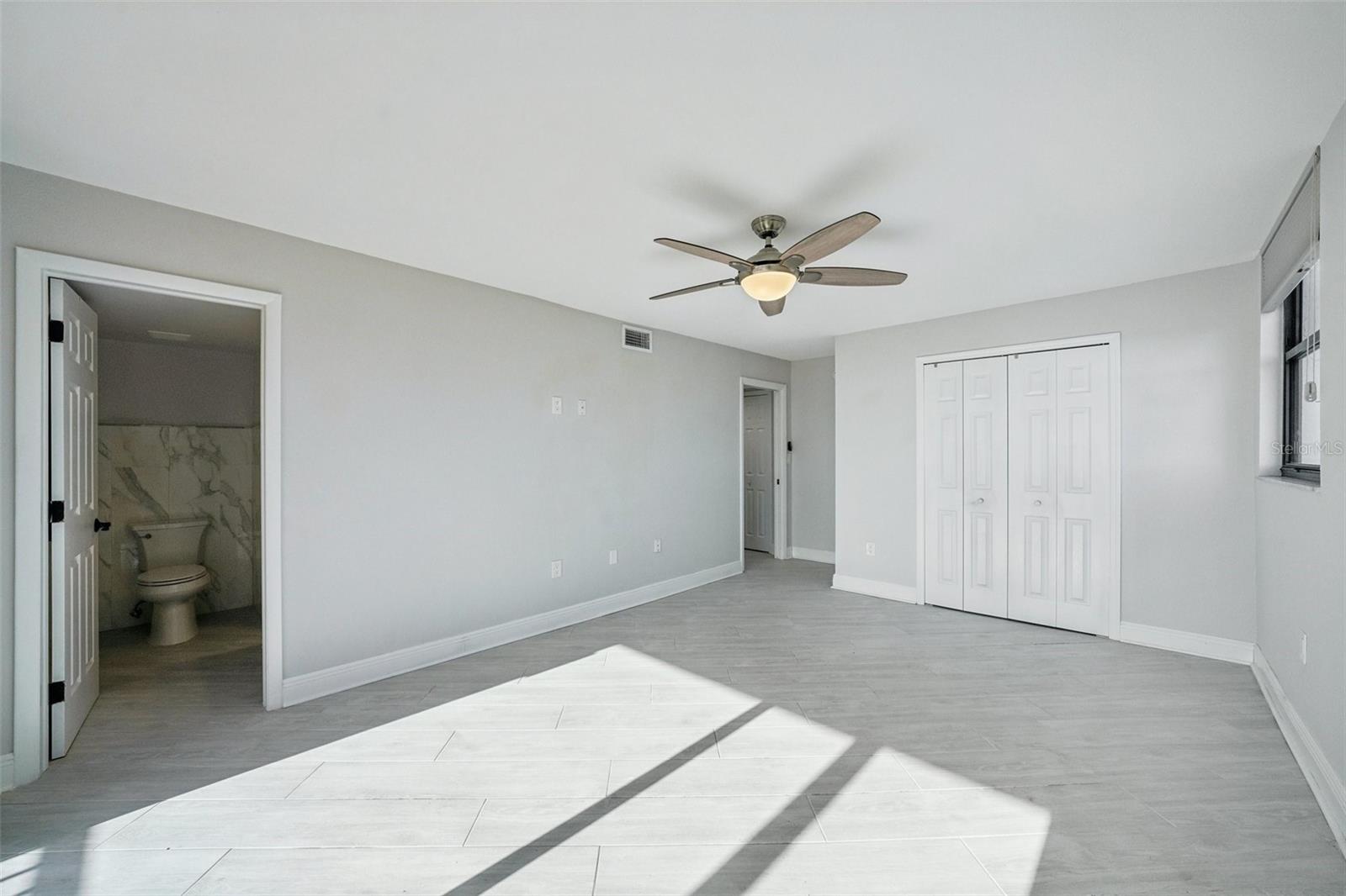 MADEIRA TOWERS CONDO - Residential